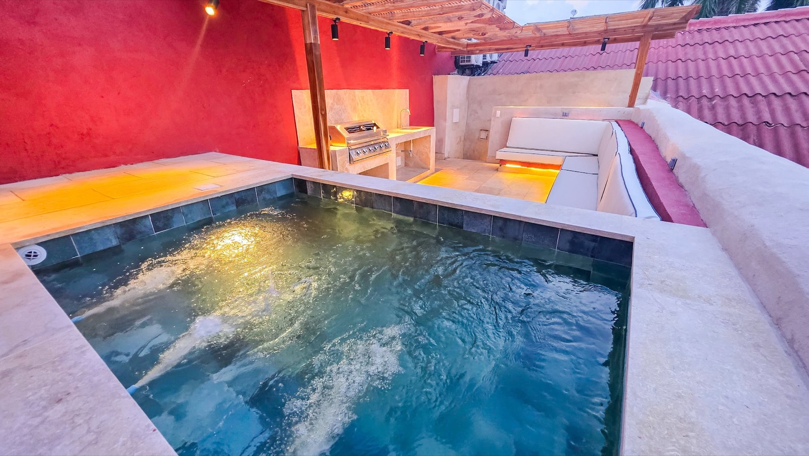 Luxury 11 Bedroom Old City Villa