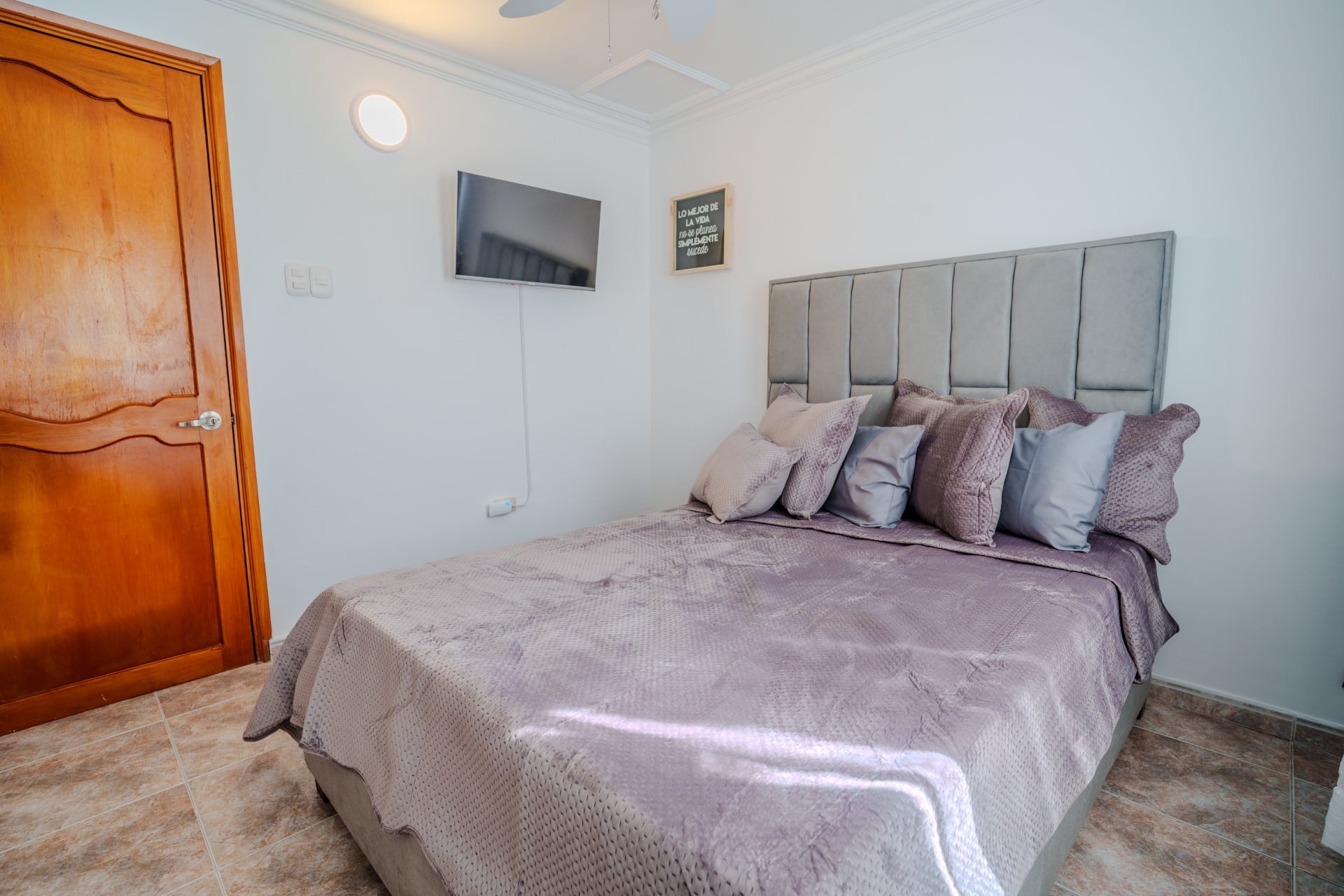 Private 4BR Oasis w/ Pool & Sauna Near Walled City Full Photo 13