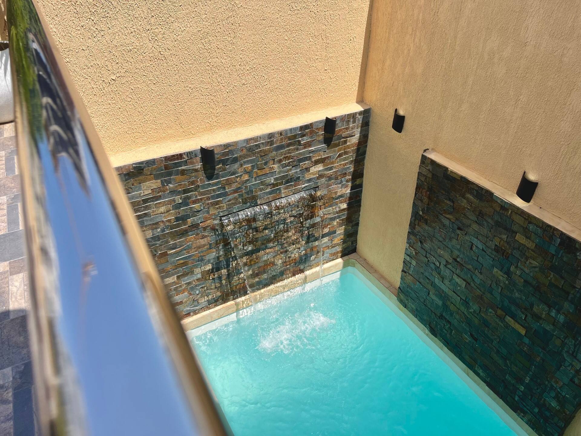 Private 4BR Oasis w/ Pool & Sauna Near Walled City Full Photo 27