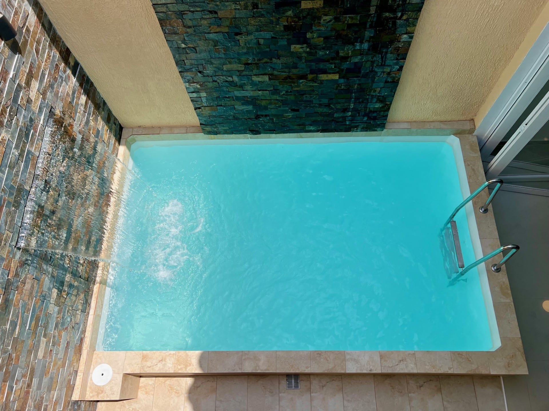 Private 4BR Oasis w/ Pool & Sauna Near Walled City Full Photo 28