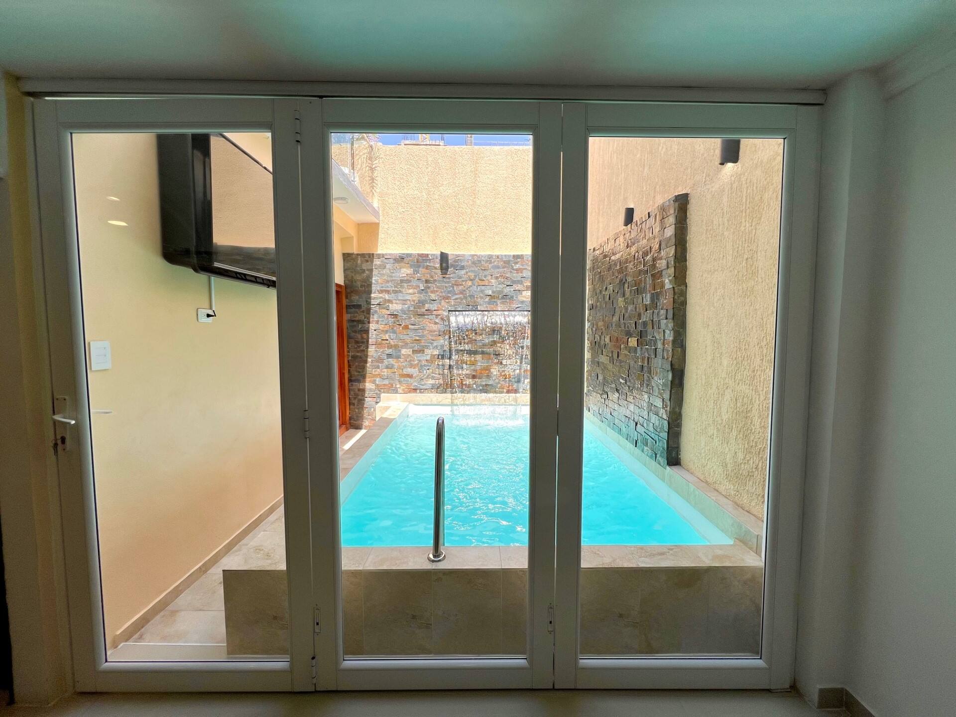 Private 4BR Oasis w/ Pool & Sauna Near Walled City Full Photo 30