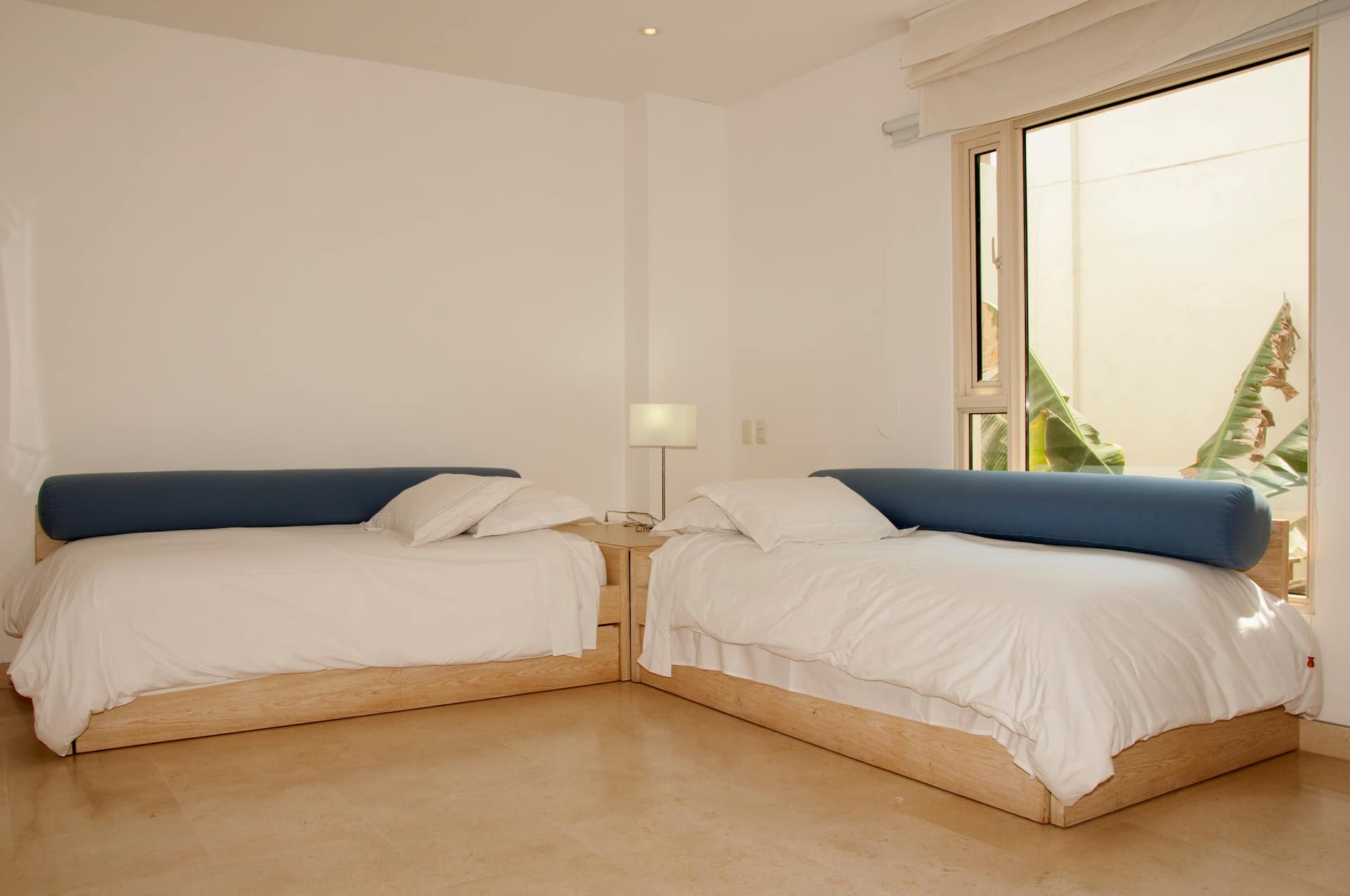 Modern 3-Bedroom Old City Apartment Full Photo 18