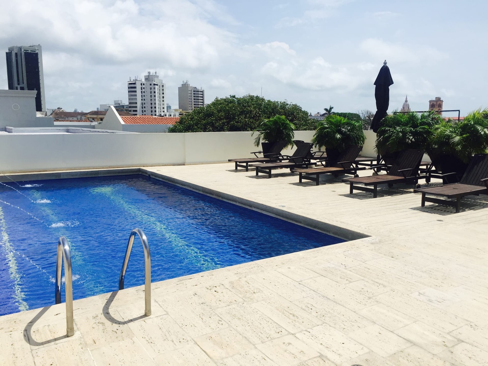 Modern 3-Bedroom Old City Apartment Full Photo 24