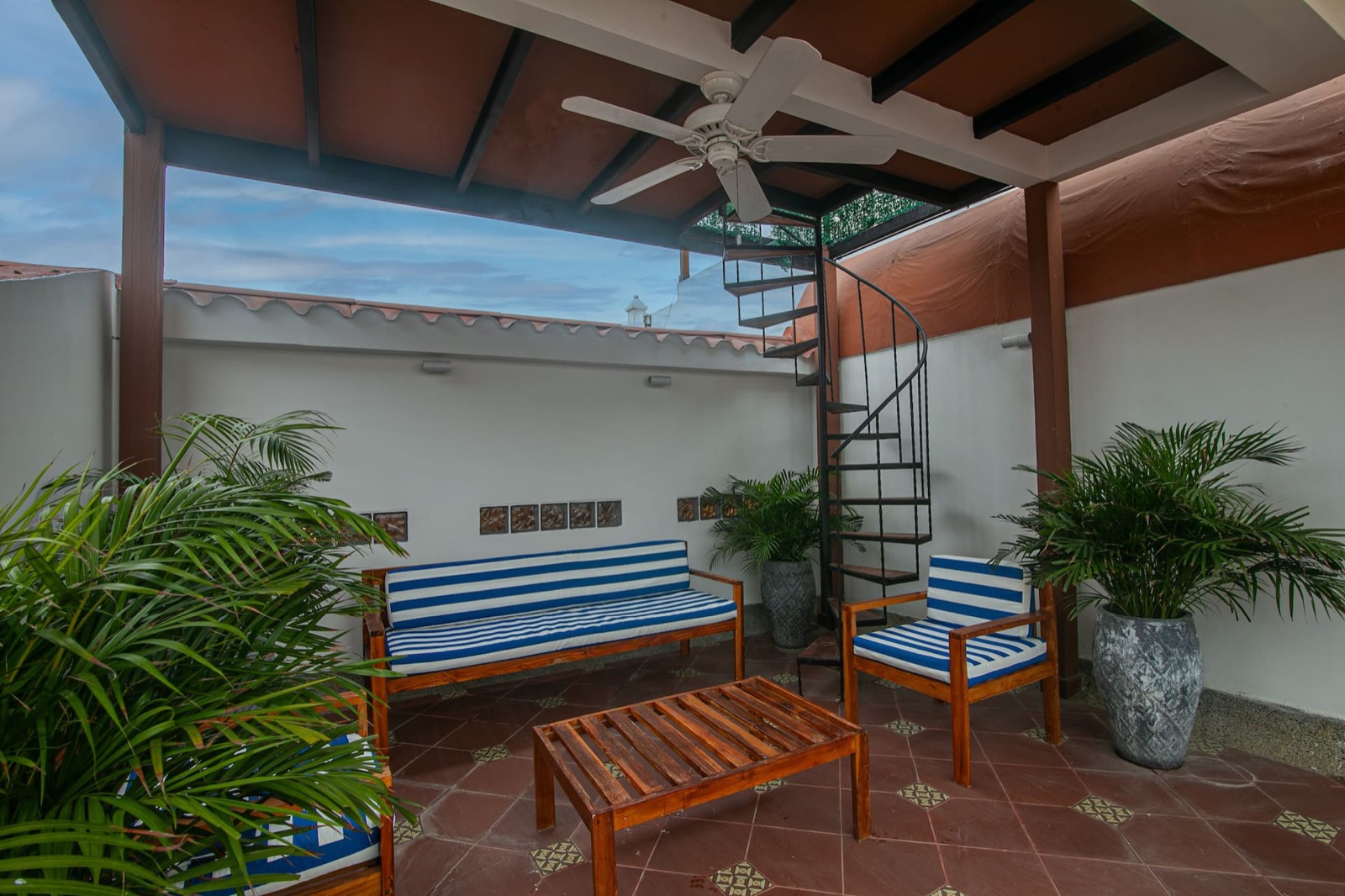 Luxury 5 Bdrm Villa Walled City Full Photo 21