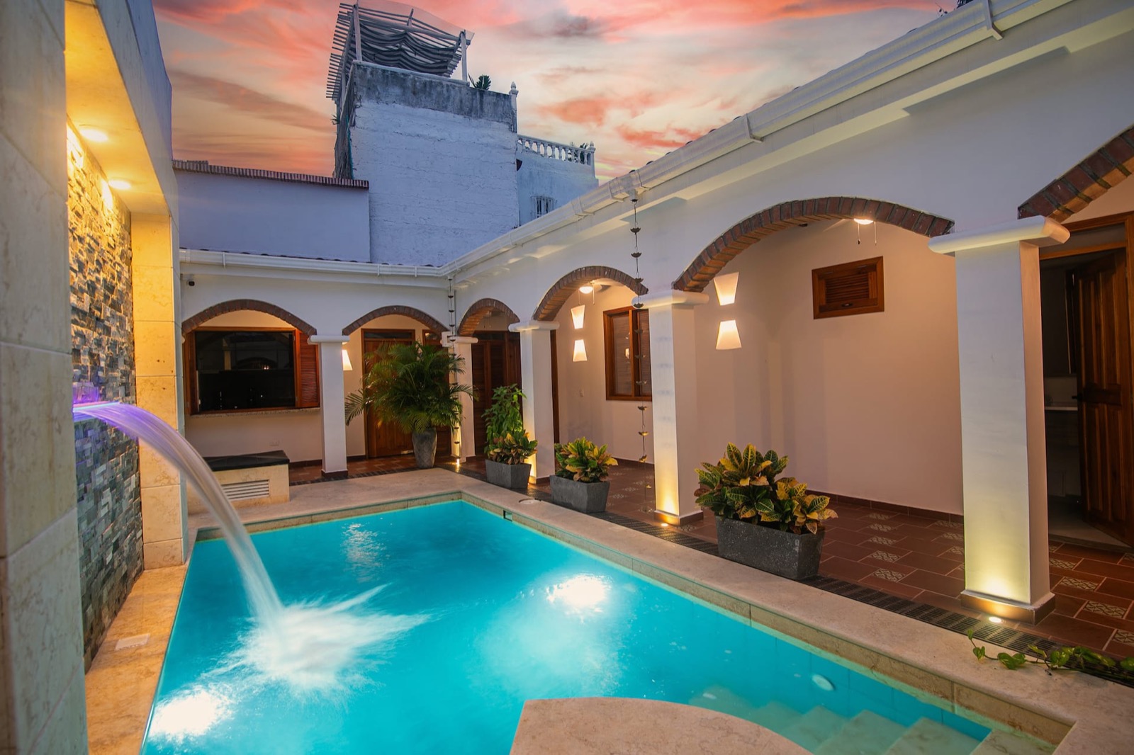 Luxury 5 Bdrm Villa Walled City Full Photo 24