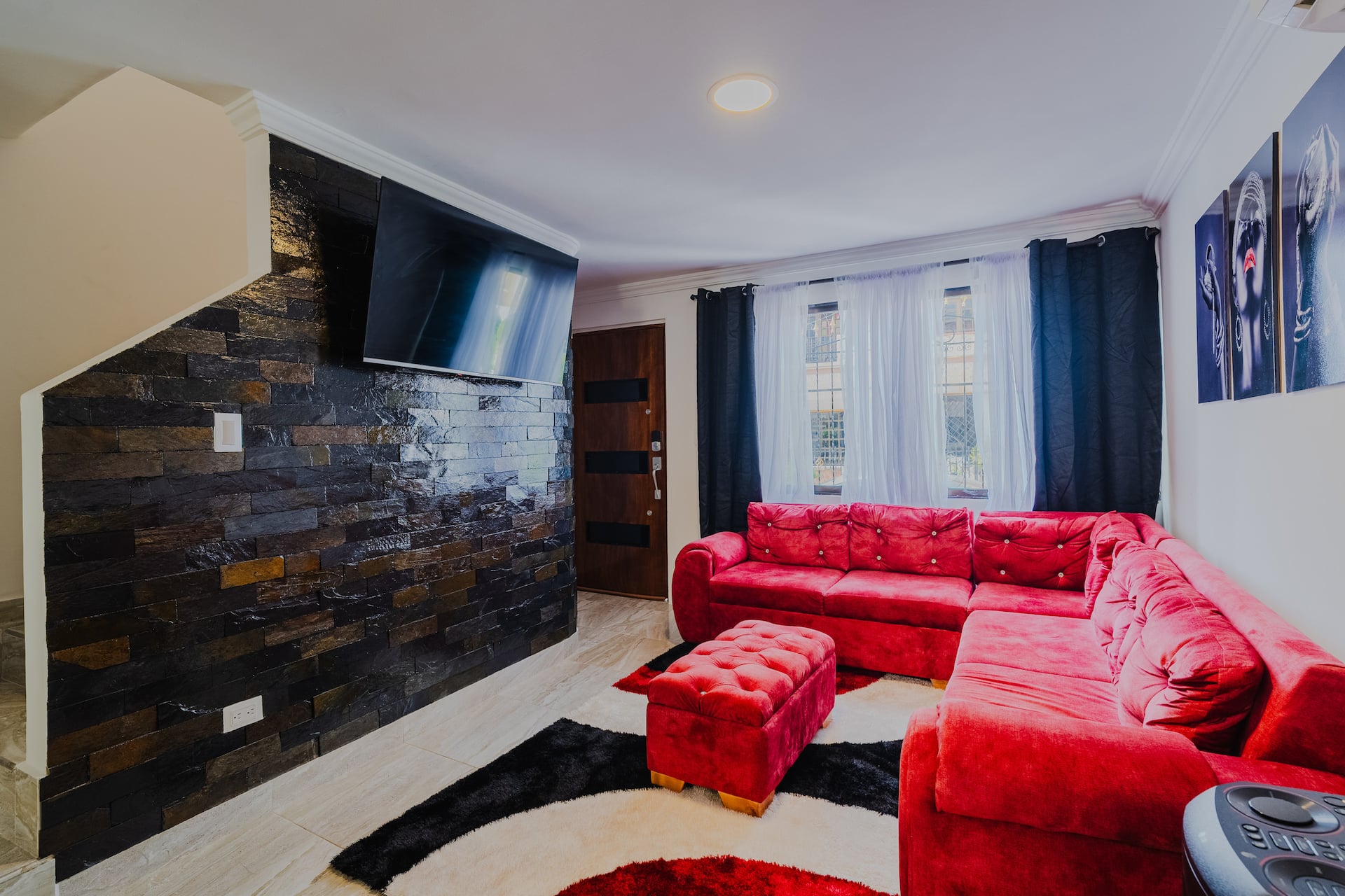 Private 3BR Escape - Rooftop Jacuzzi Near Old City