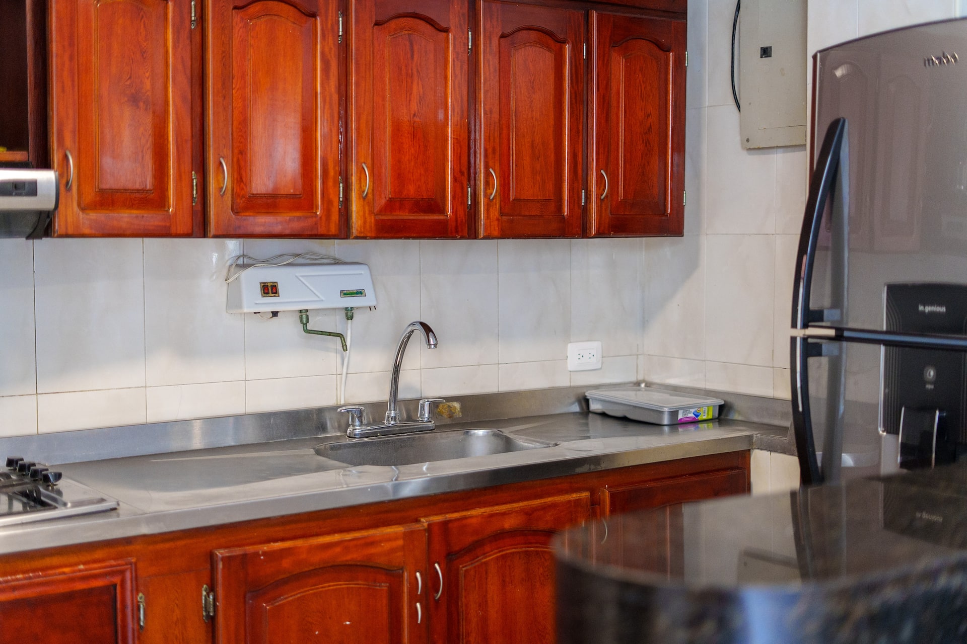 Private 3BR Escape - Rooftop Jacuzzi Near Old City