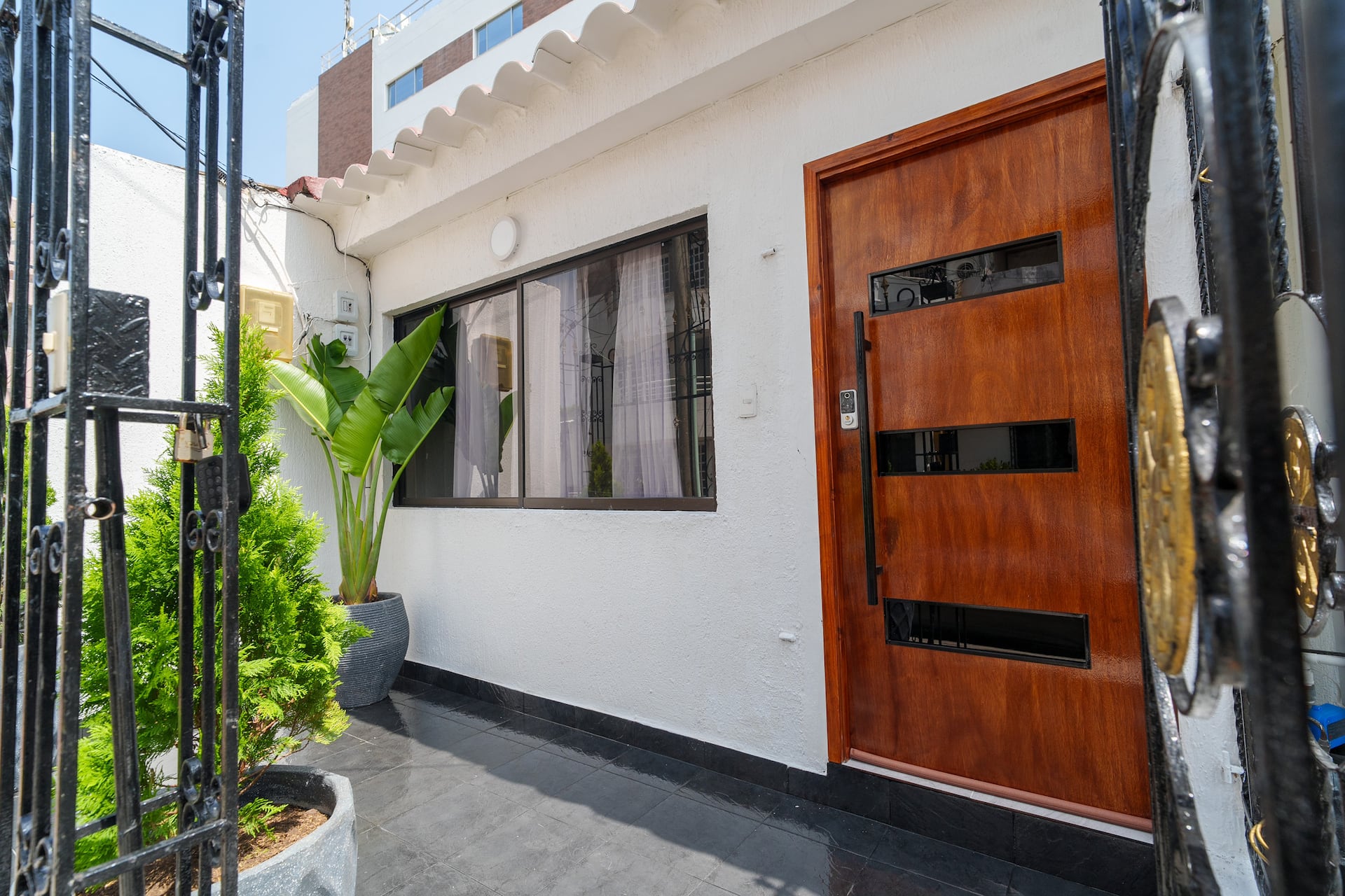 Private 3BR Escape - Rooftop Jacuzzi Near Old City Full Photo 22
