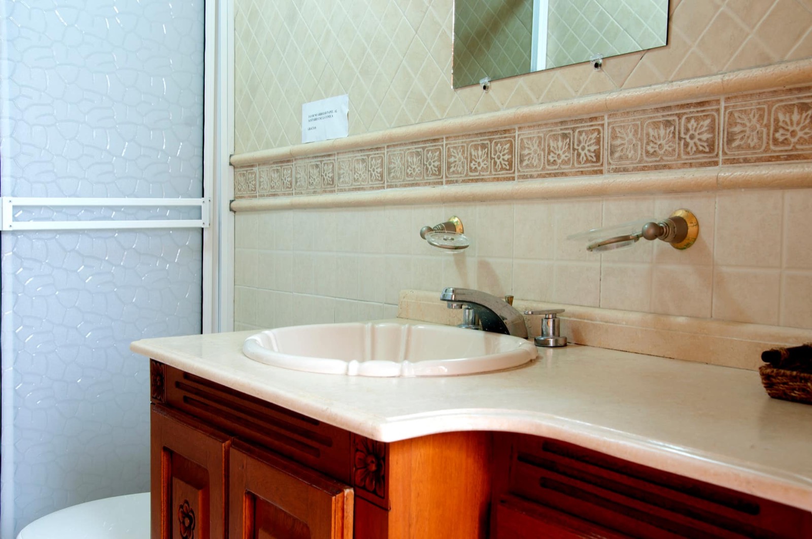 Beautiful Old City 6 Bedroom House Full Photo 19