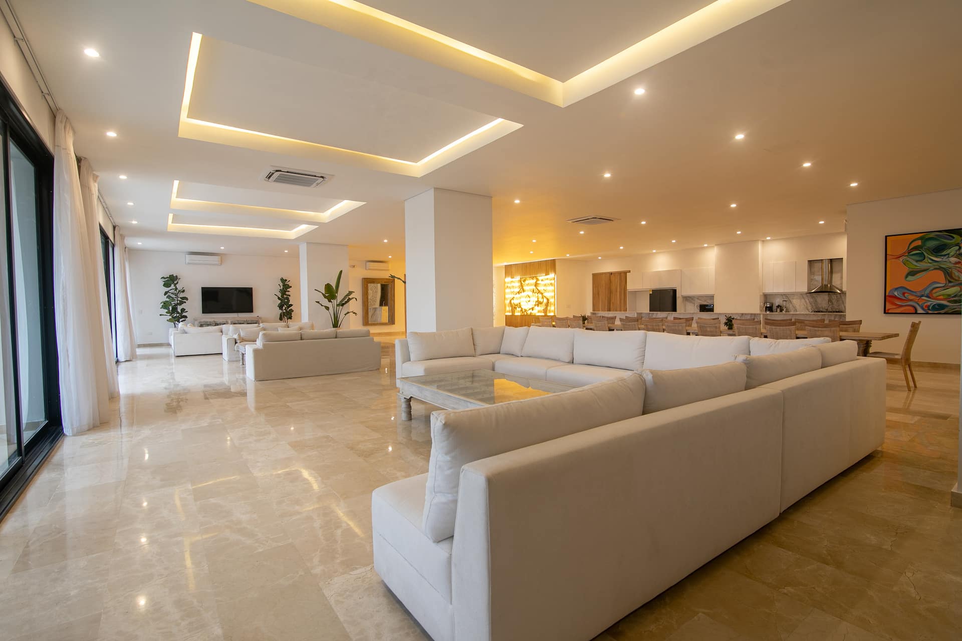 Luxury 8-Bedroom Villa in the Walled City