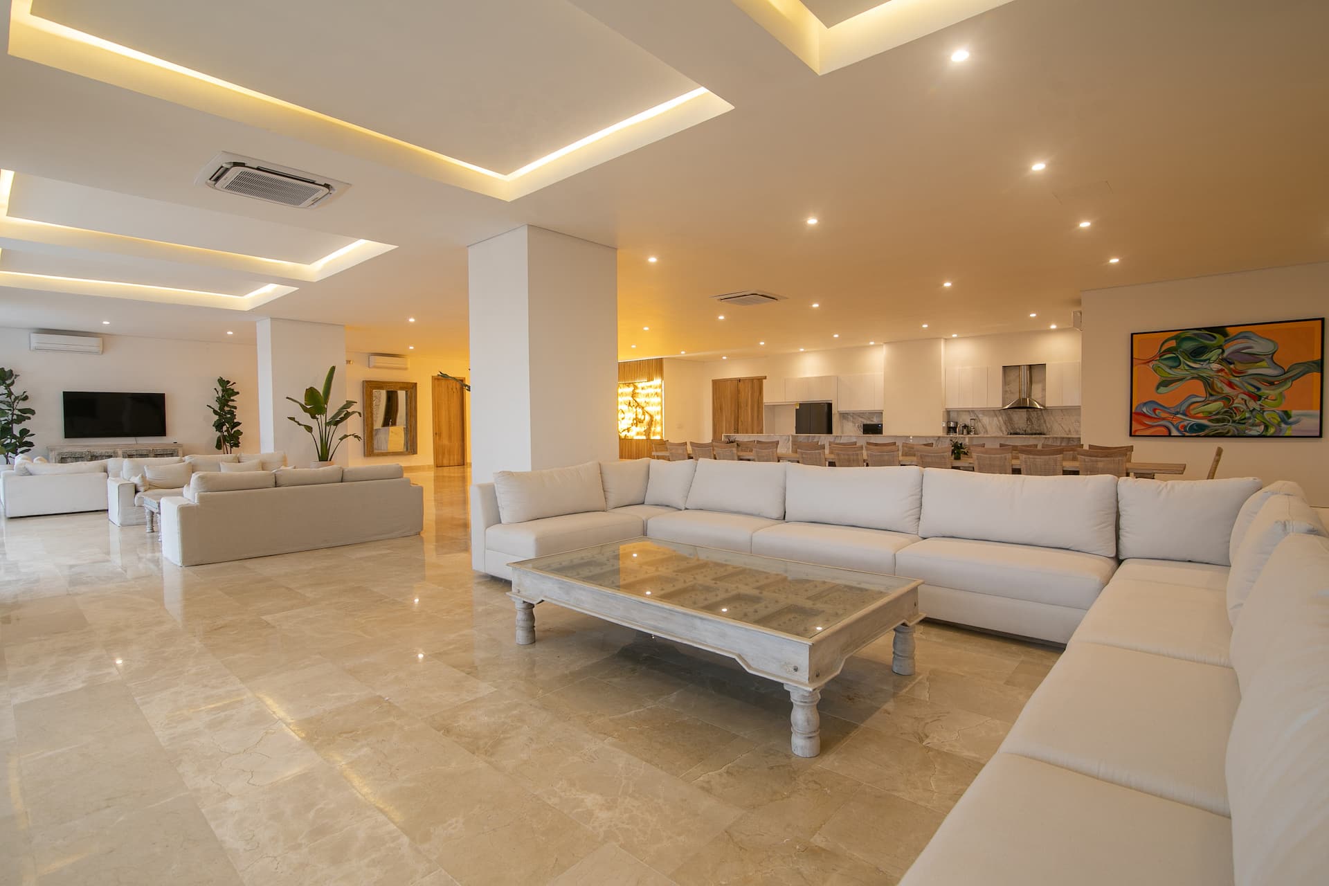 Luxury 8-Bedroom Villa in the Walled City Photo 5