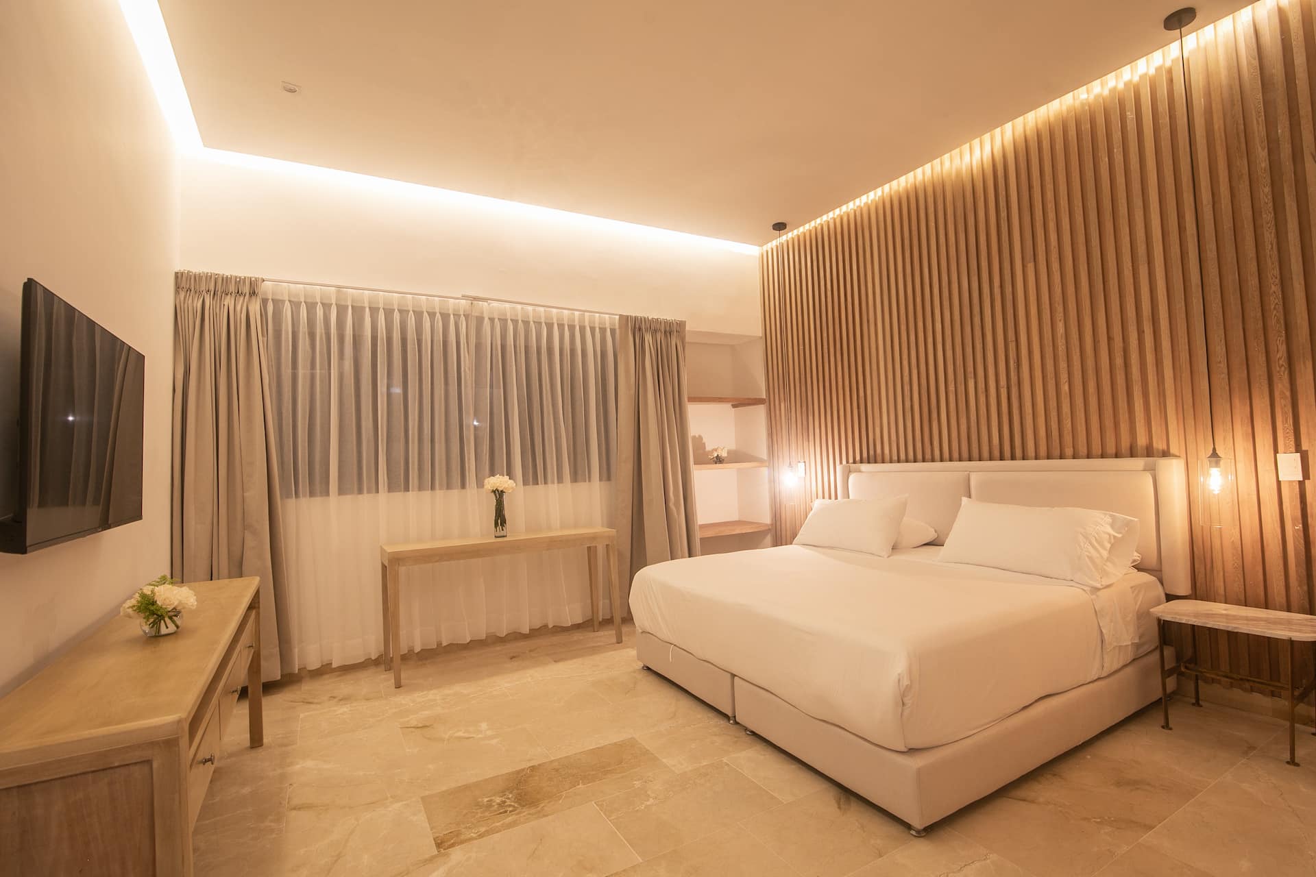Luxury 8-Bedroom Villa in the Walled City Full Photo 15