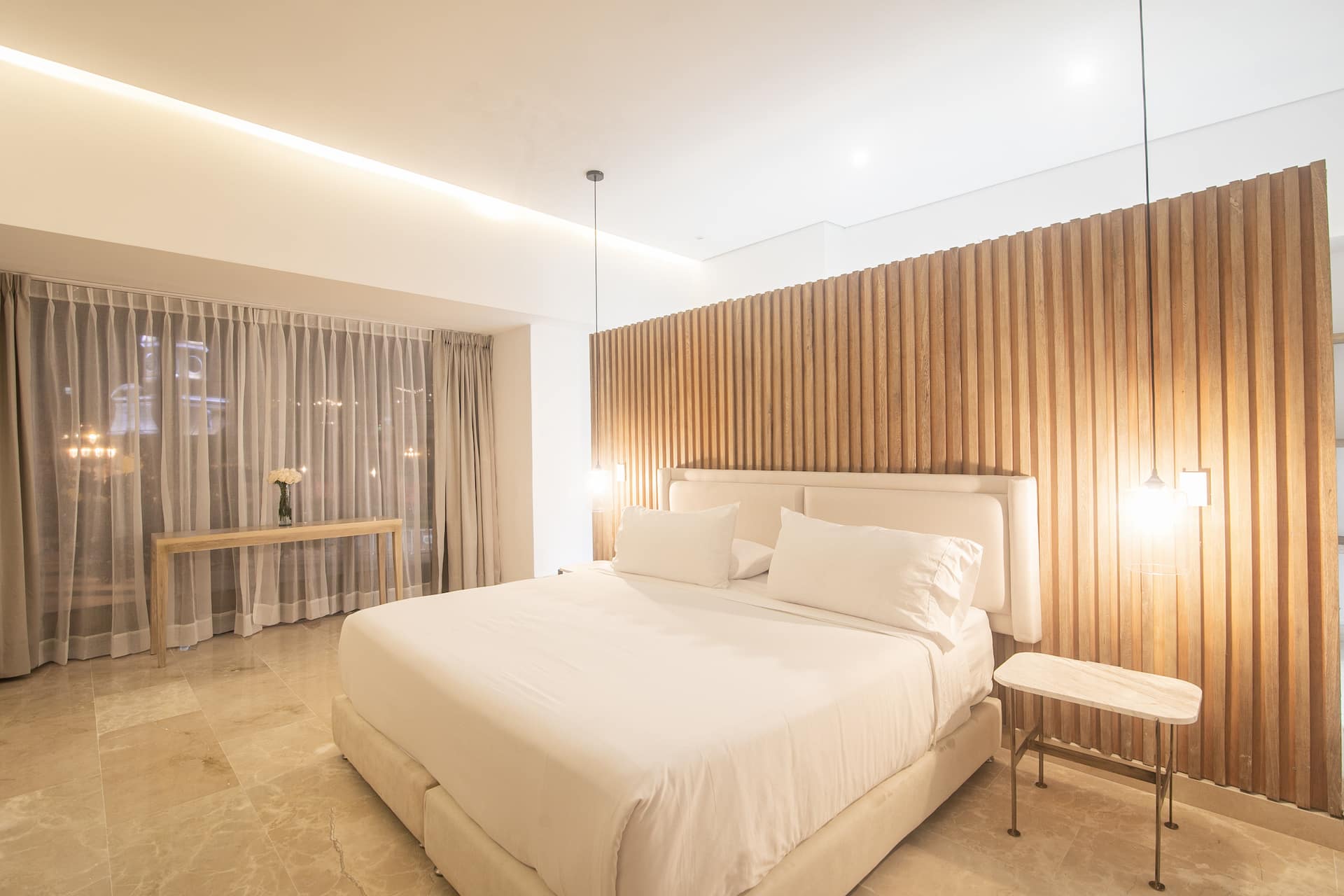 Luxury 8-Bedroom Villa in the Walled City Full Photo 22