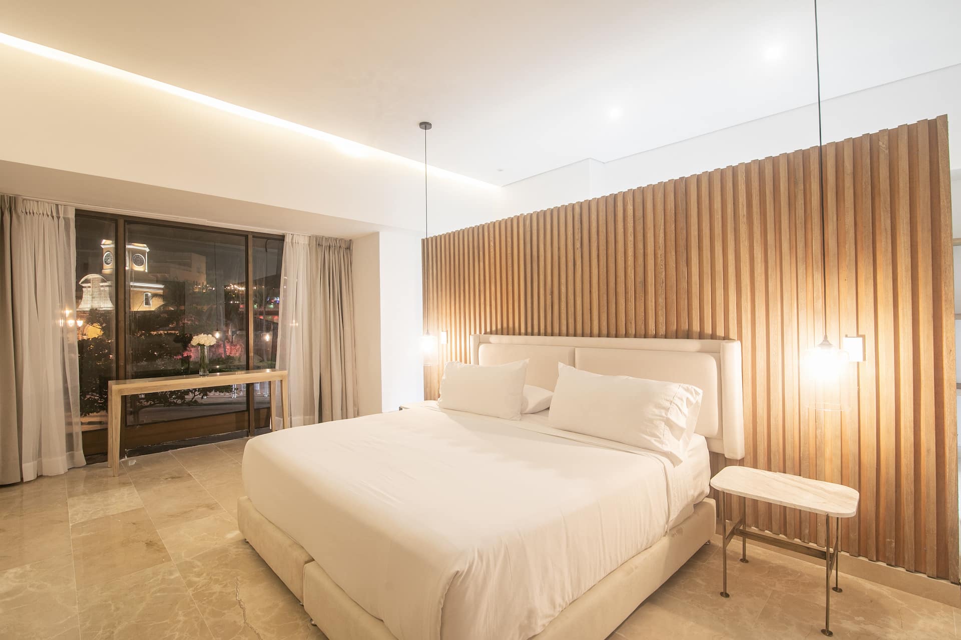 Luxury 8-Bedroom Villa in the Walled City Full Photo 23
