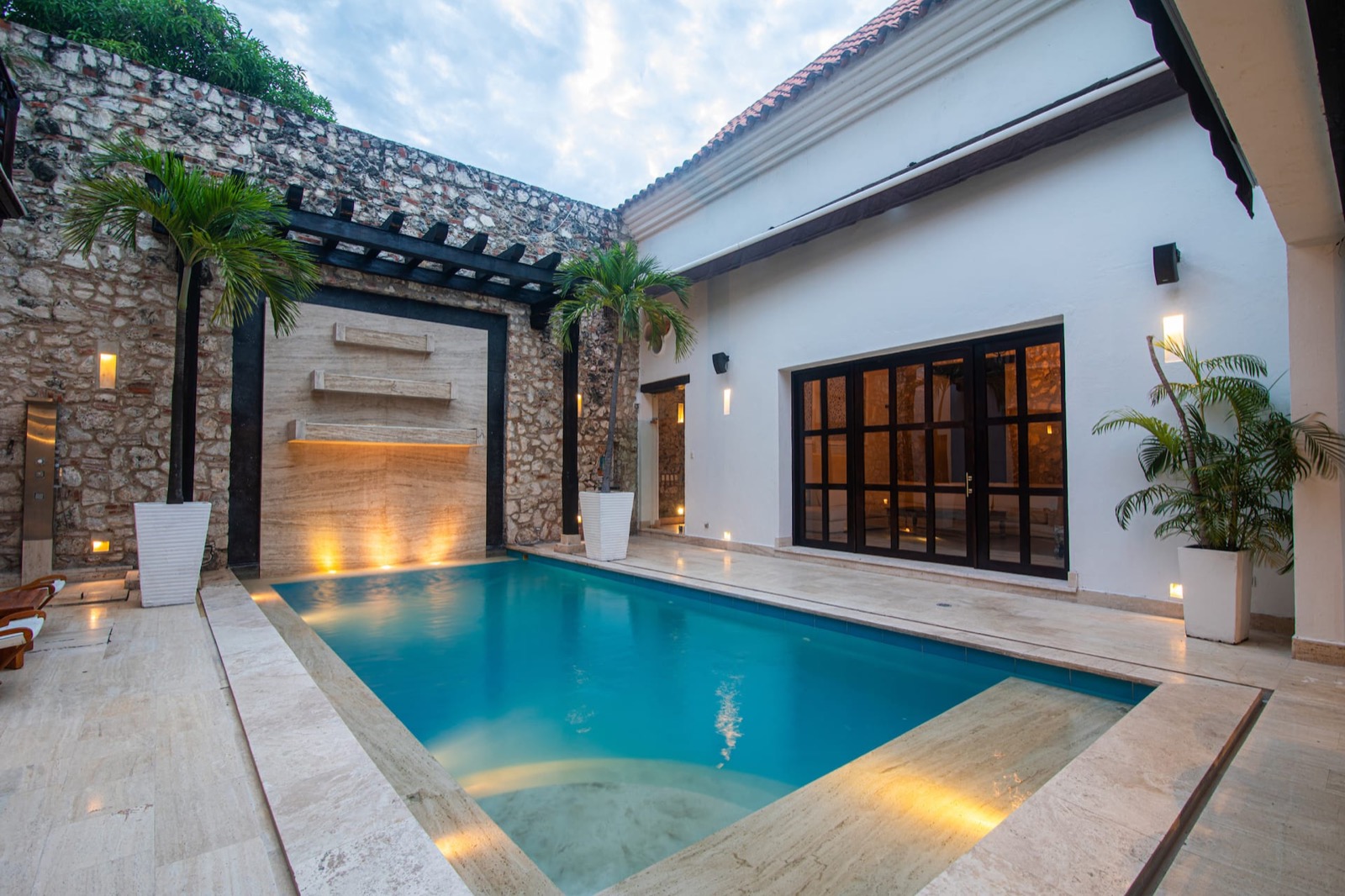 Luxury 7 Bedroom Villa in Walled City