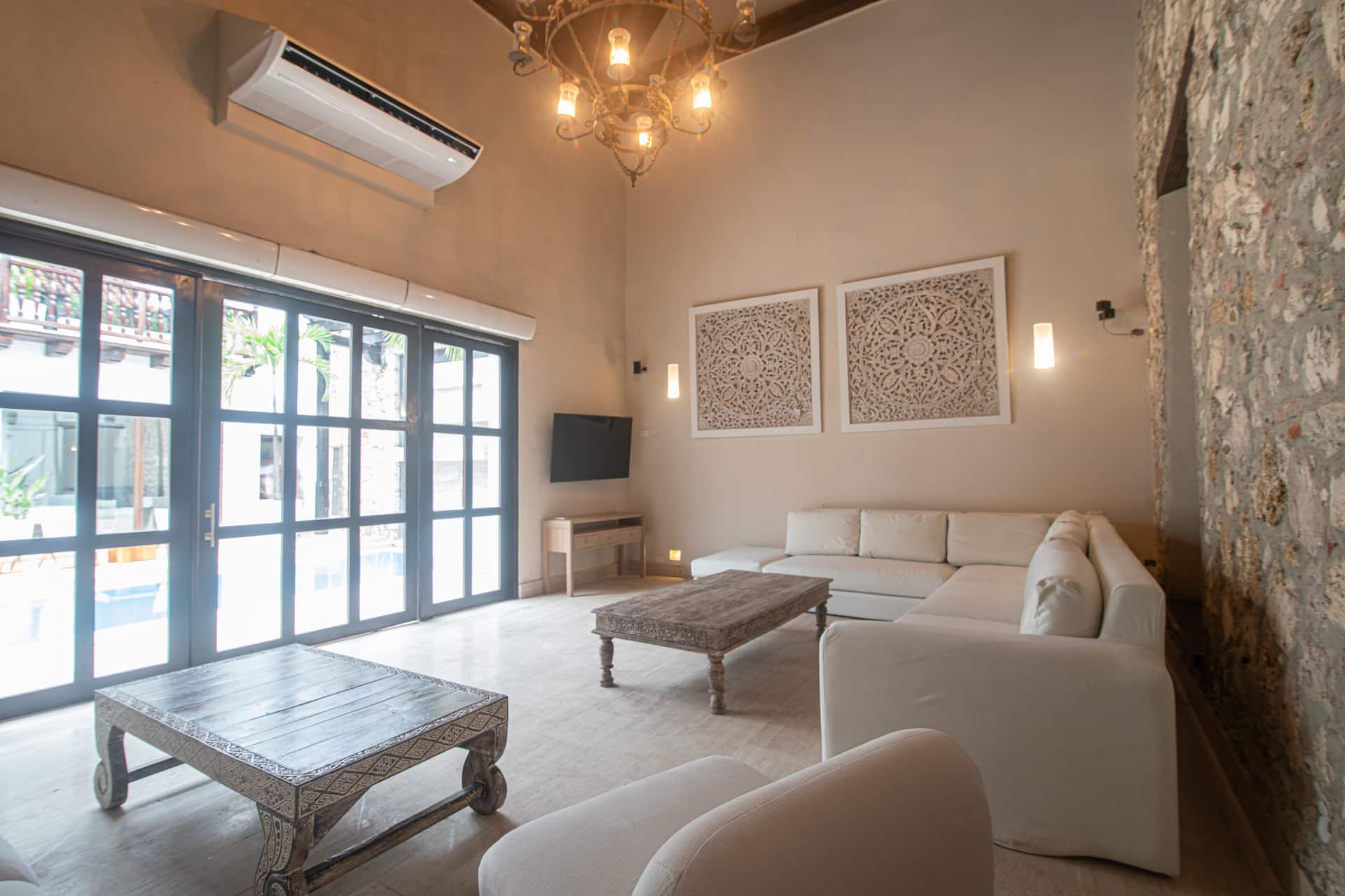 Luxury 7 Bedroom Villa in Walled City Full Photo 7