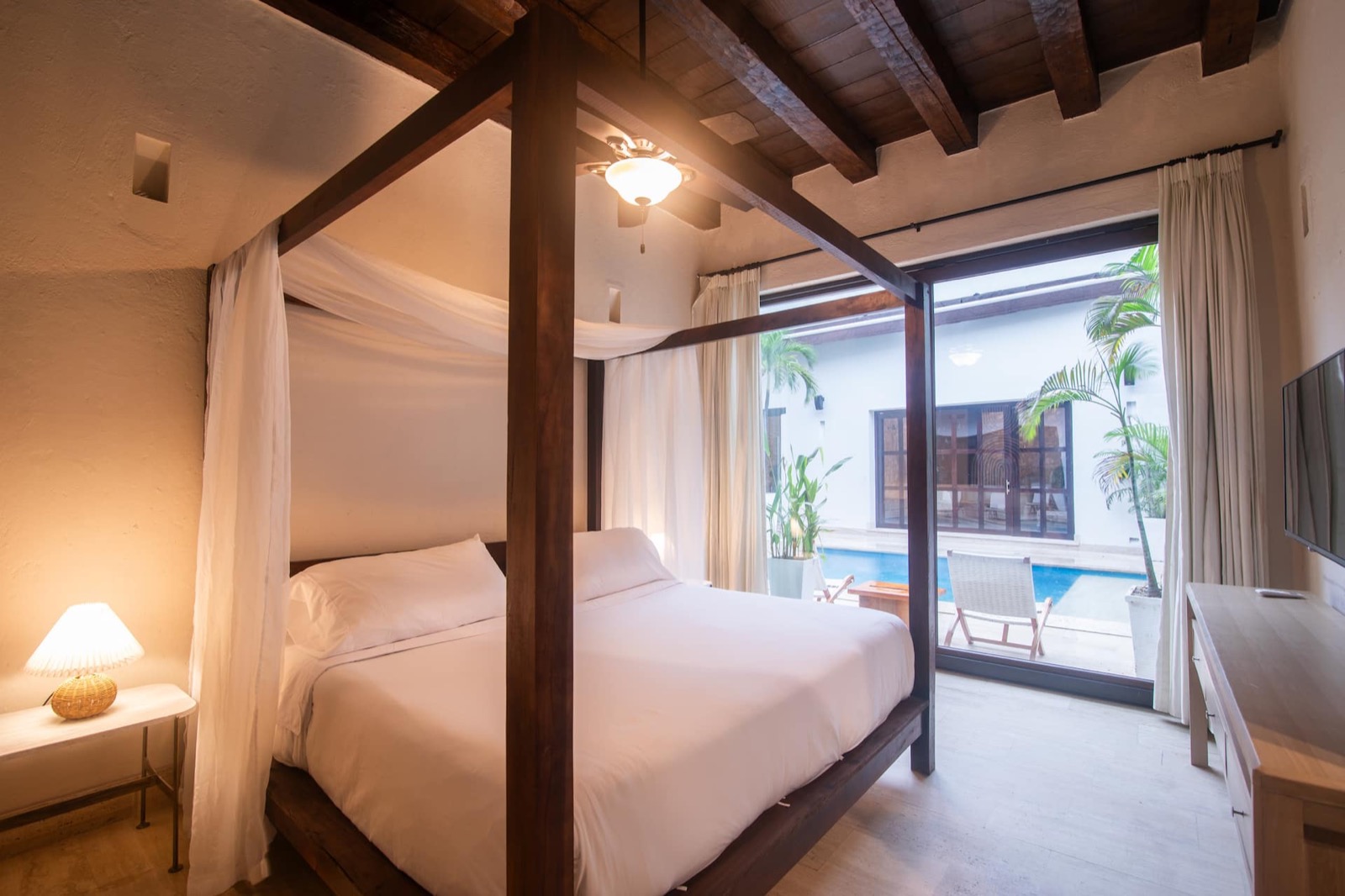 Luxury 7 Bedroom Villa in Walled City Full Photo 15