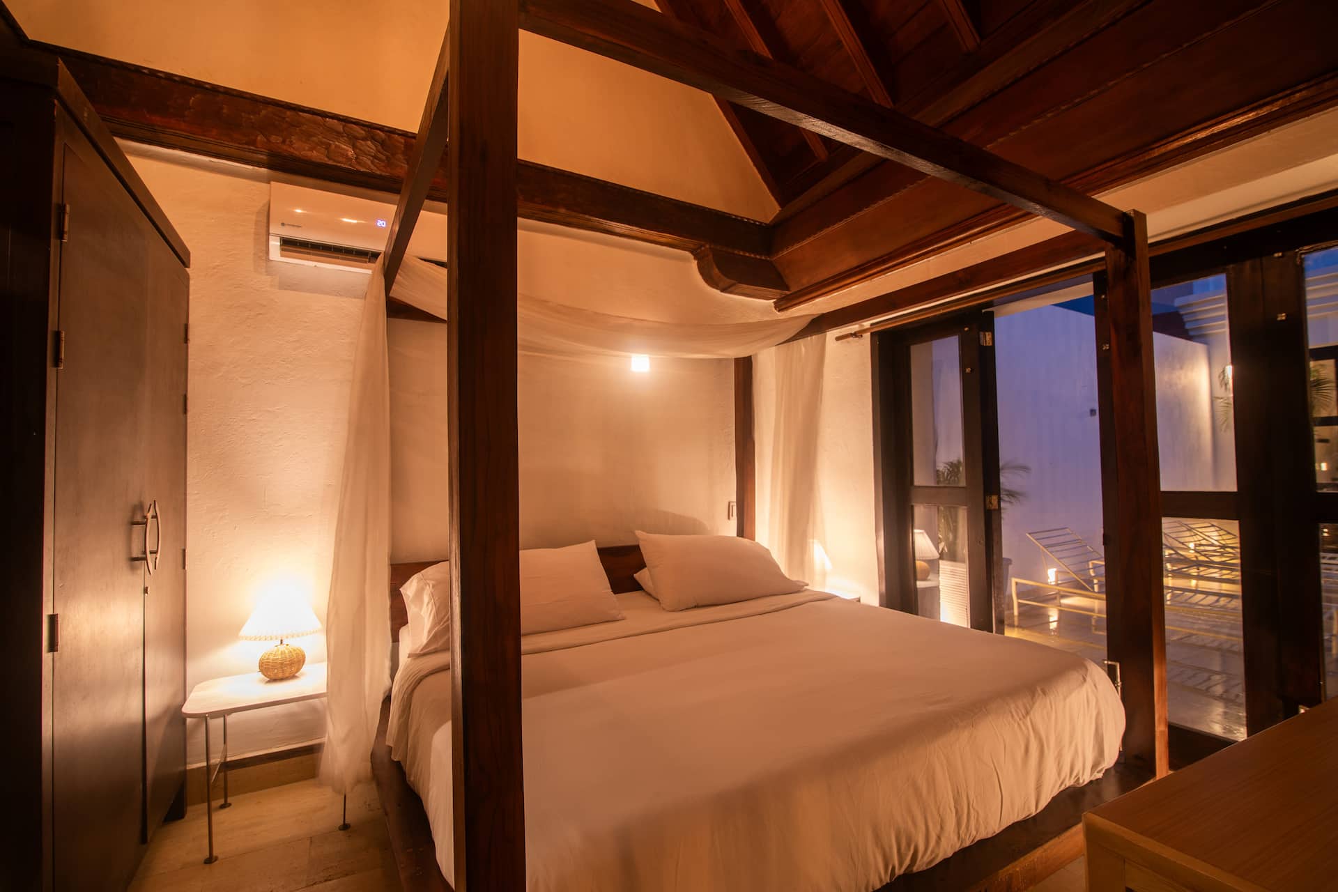 Luxury 7 Bedroom Villa in Walled City Full Photo 20