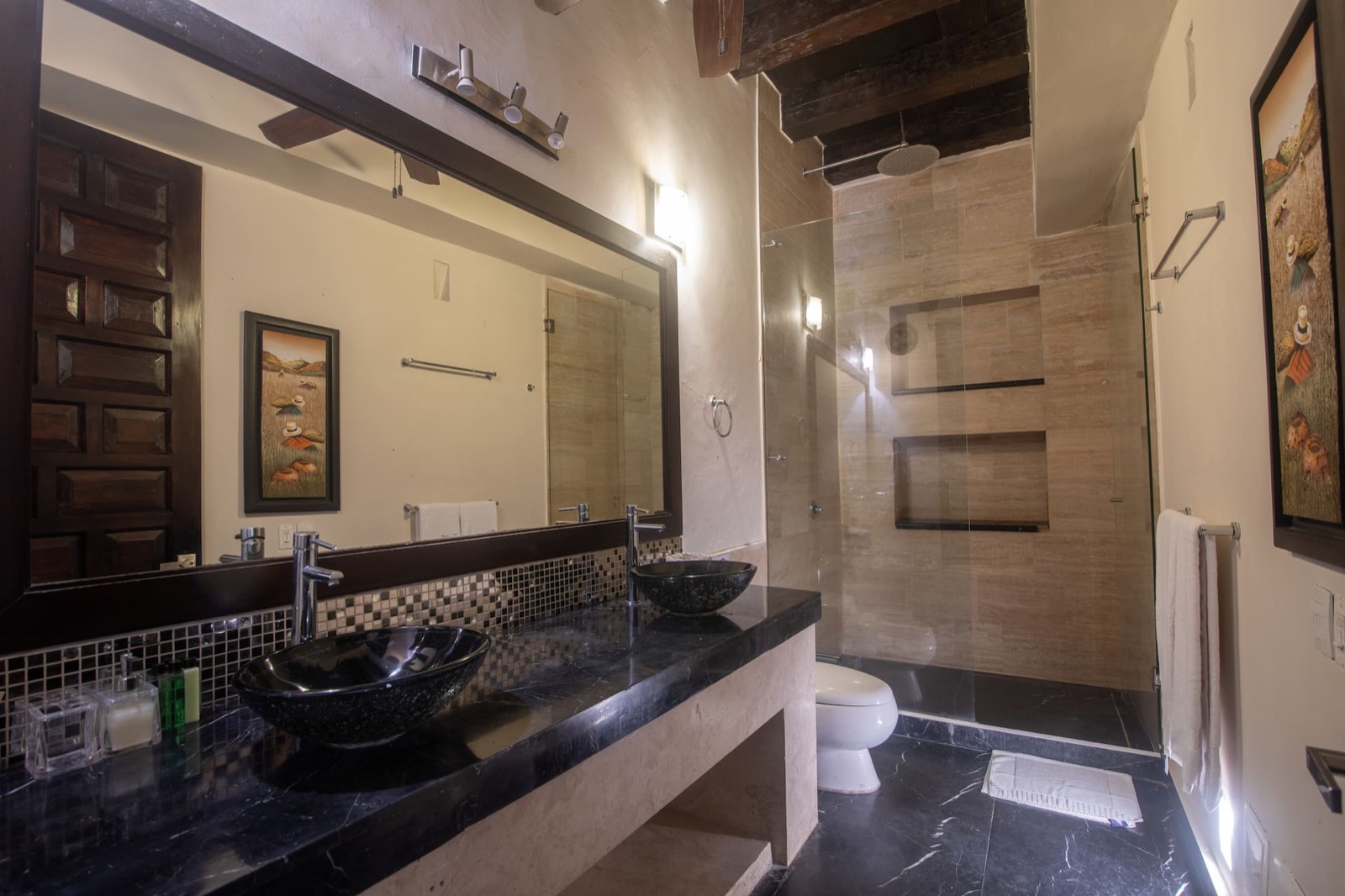 Luxury 7 Bedroom Villa in Walled City Full Photo 26