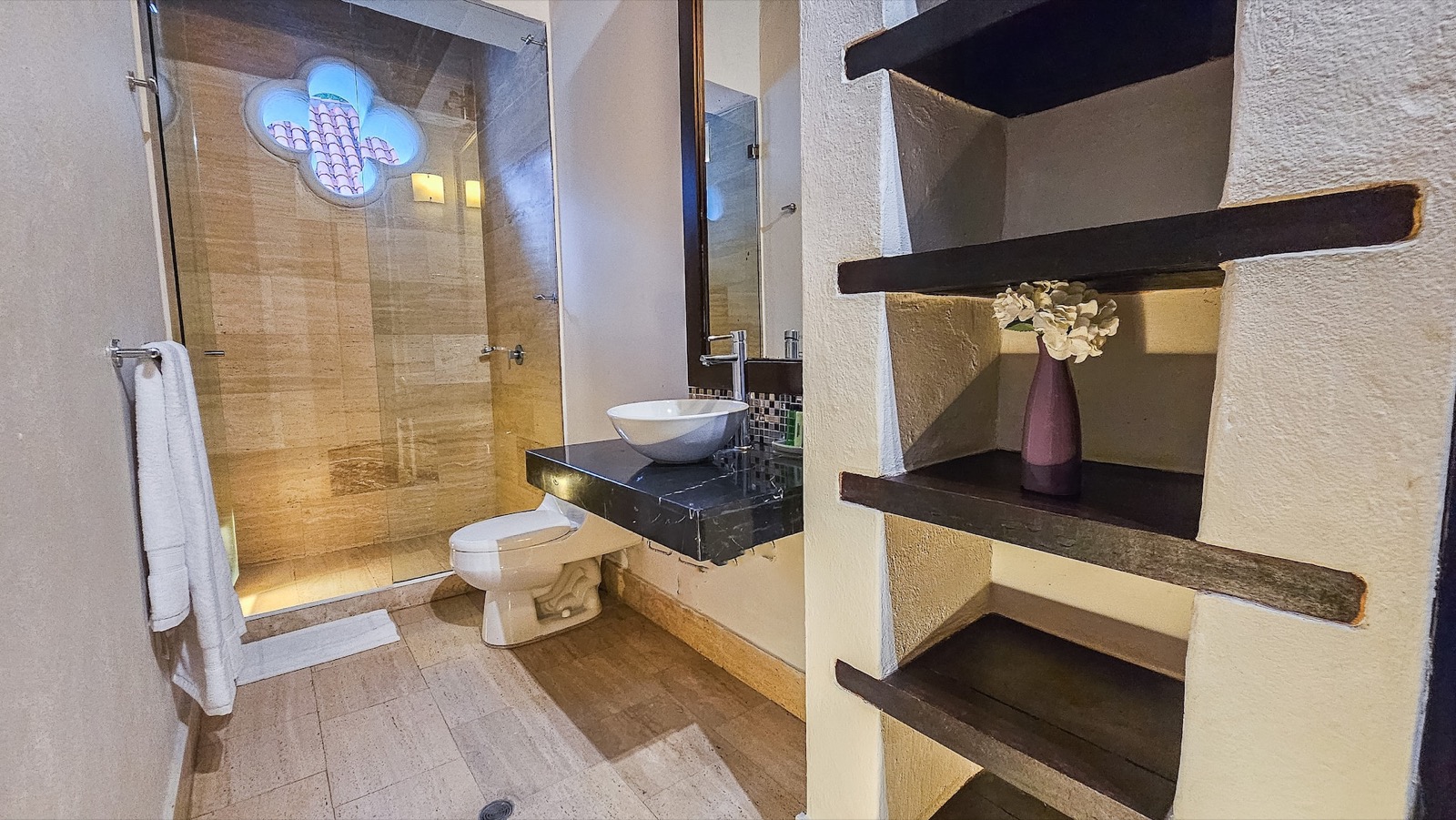 Luxury 7 Bedroom Villa in Walled City Full Photo 27