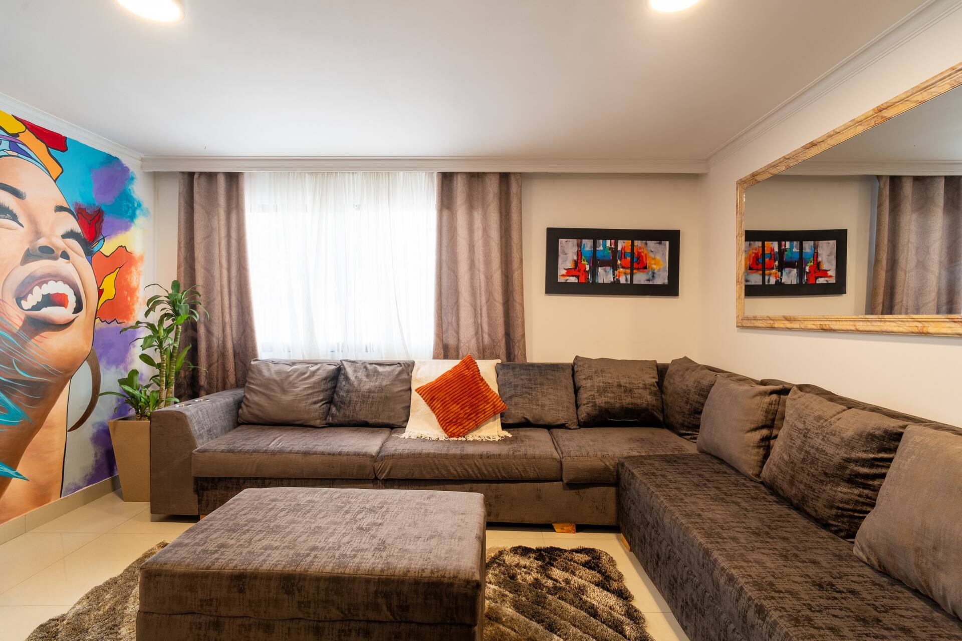 Luxury 5BR Oasis w/ Pool & Rooftop Views Full Photo 16
