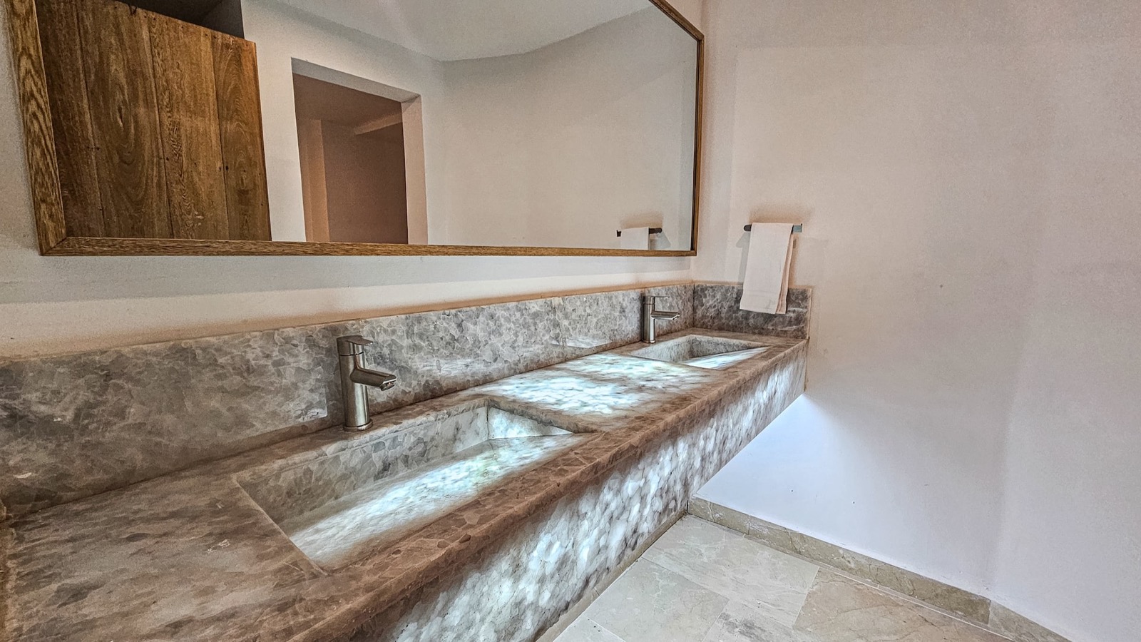 Luxury 12 Bedroom Villa in Bocagrande Full Photo 41