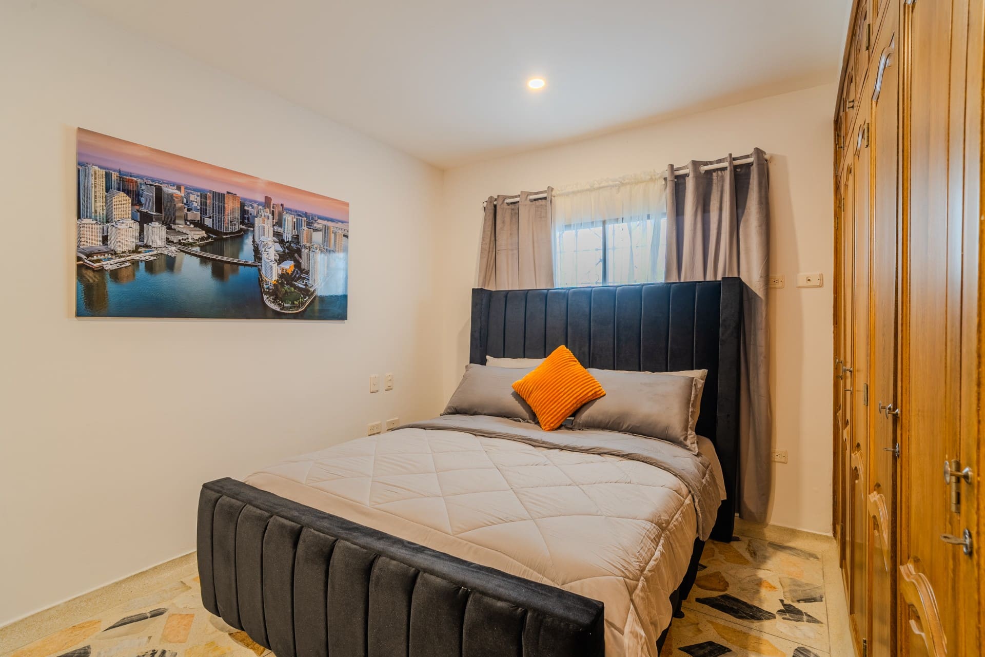5BR Luxury Villa w/ Pool & Hot Tub by Old City Full Photo 11