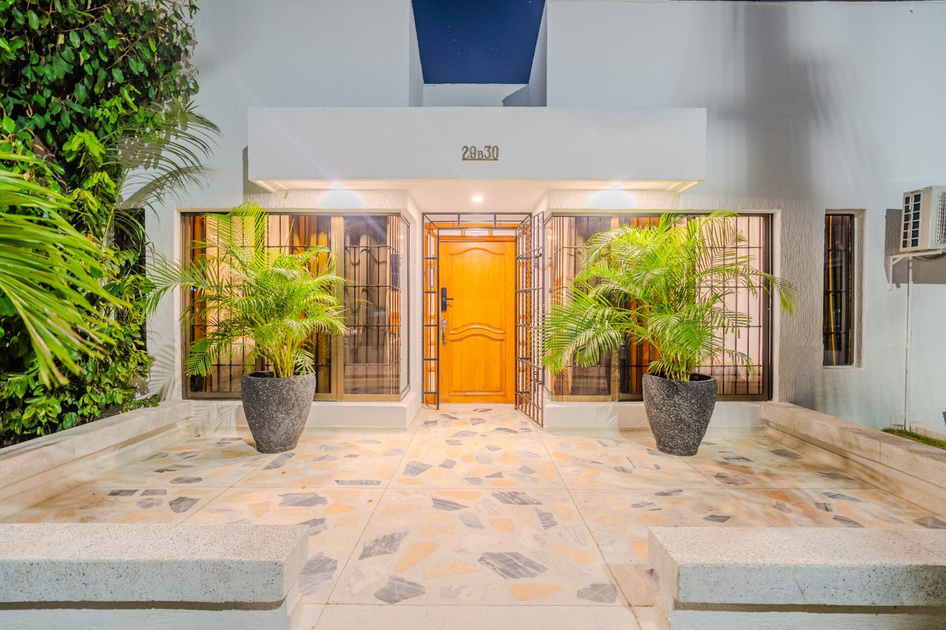 5BR Luxury Villa w/ Pool & Hot Tub by Old City Full Photo 23