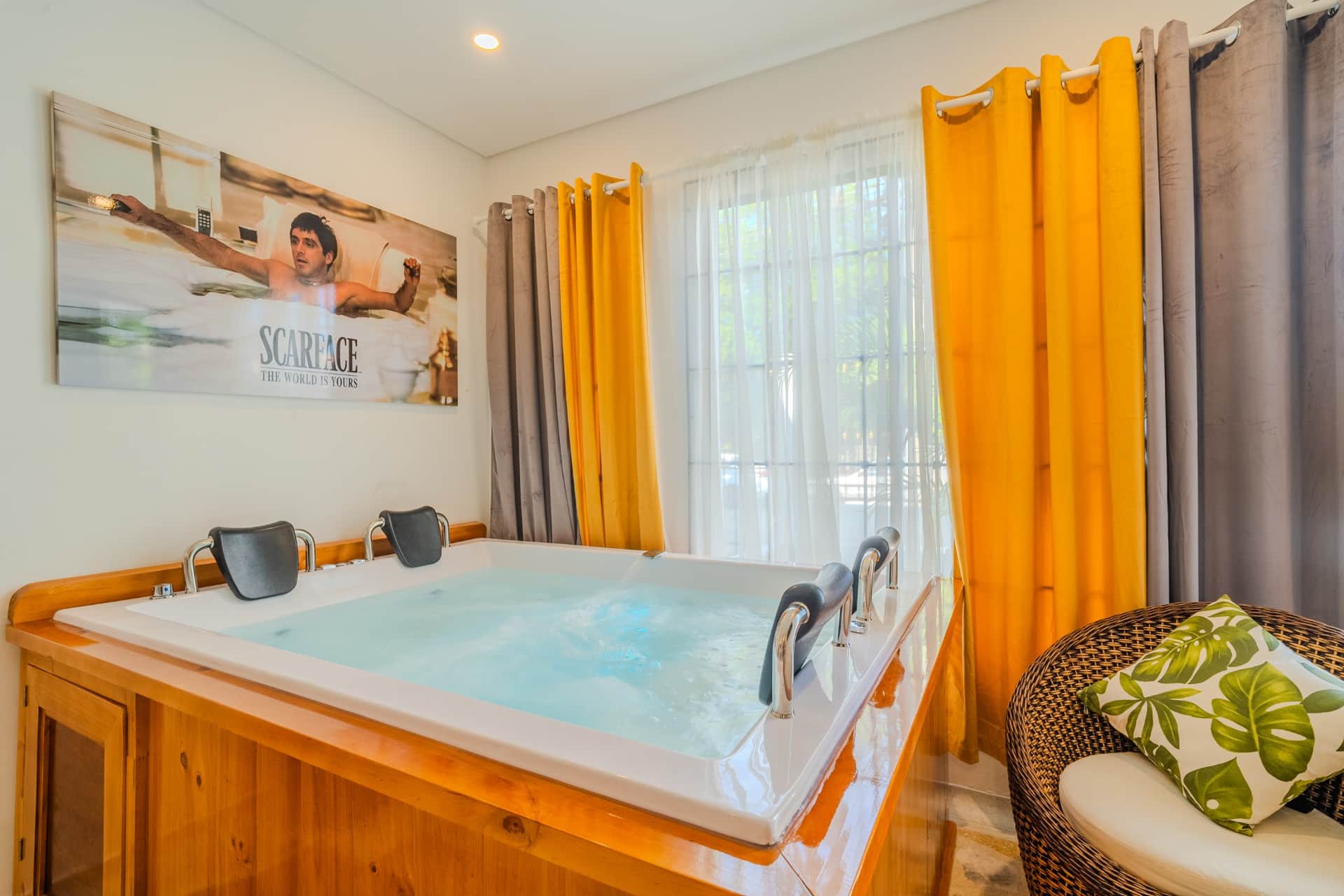5BR Luxury Villa w/ Pool & Hot Tub by Old City Full Photo 28