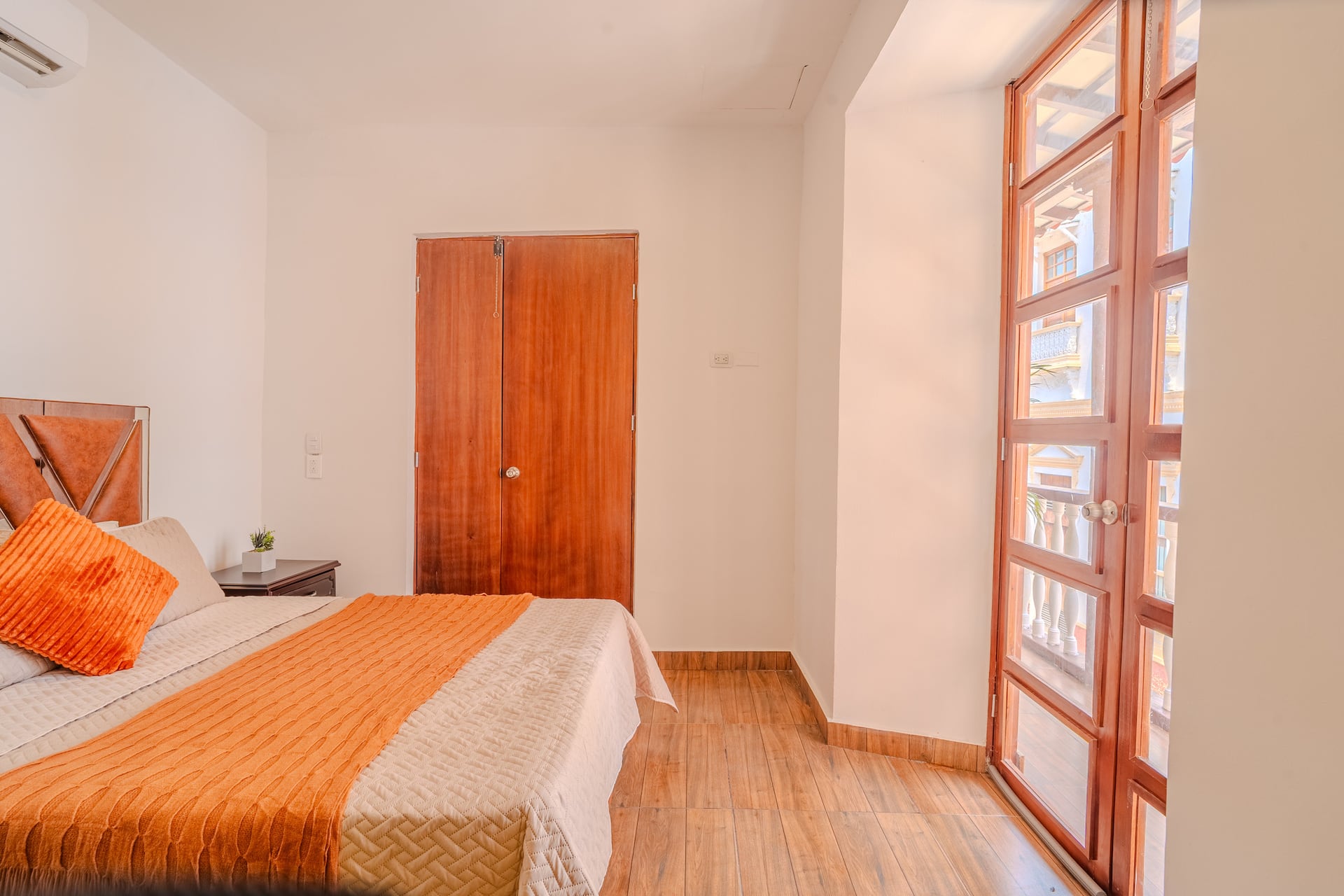 7BR Walled City Villa w/ Rooftop Spa & City Views Full Photo 39