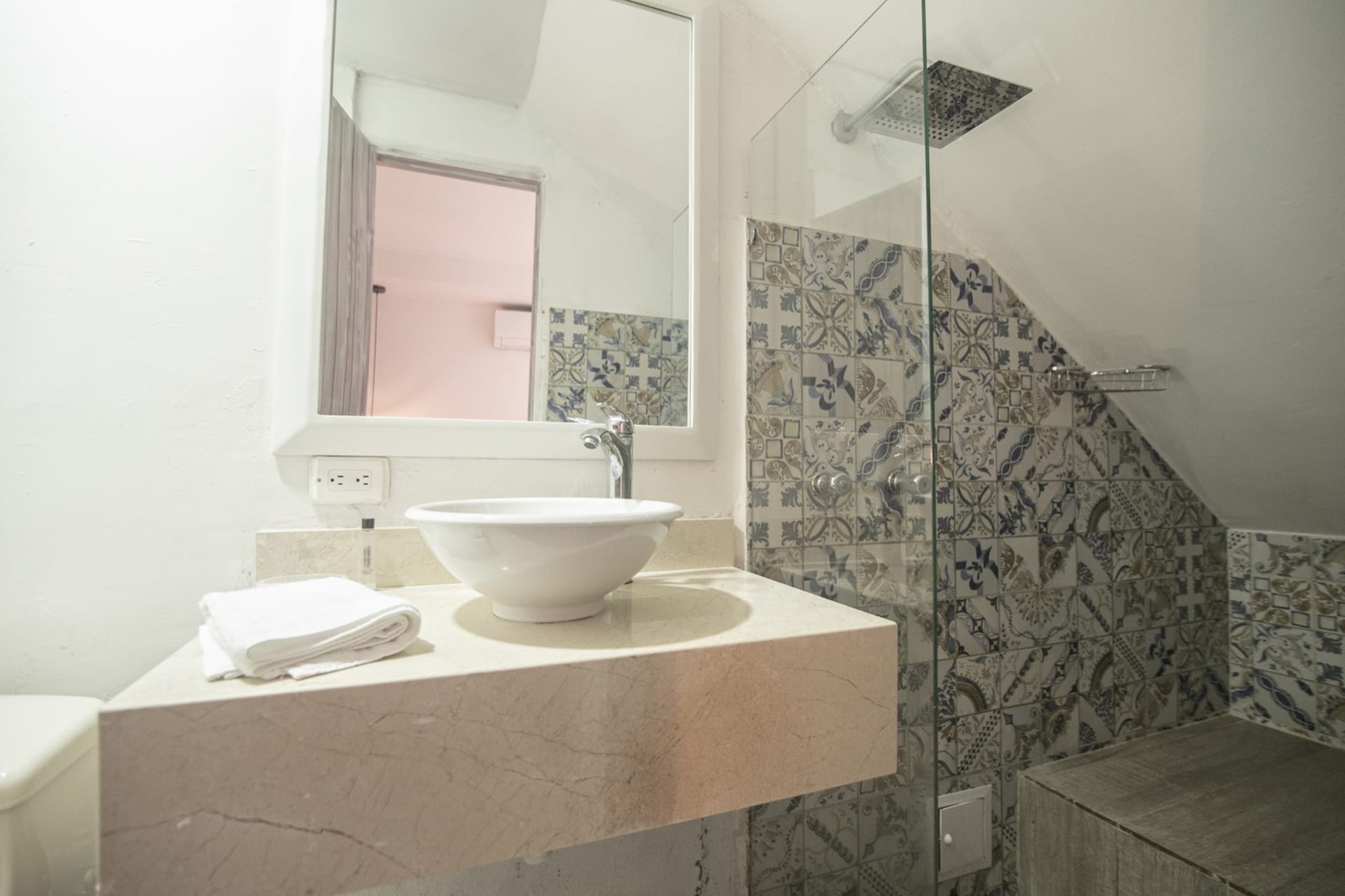 7 Bedroom Beautiful Mansion OldCity Just Renovated Full Photo 21