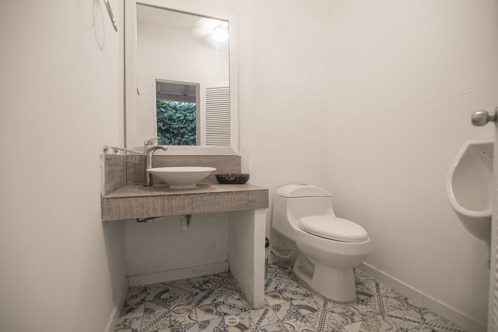 7 Bedroom Beautiful Mansion OldCity Just Renovated Full Photo 23