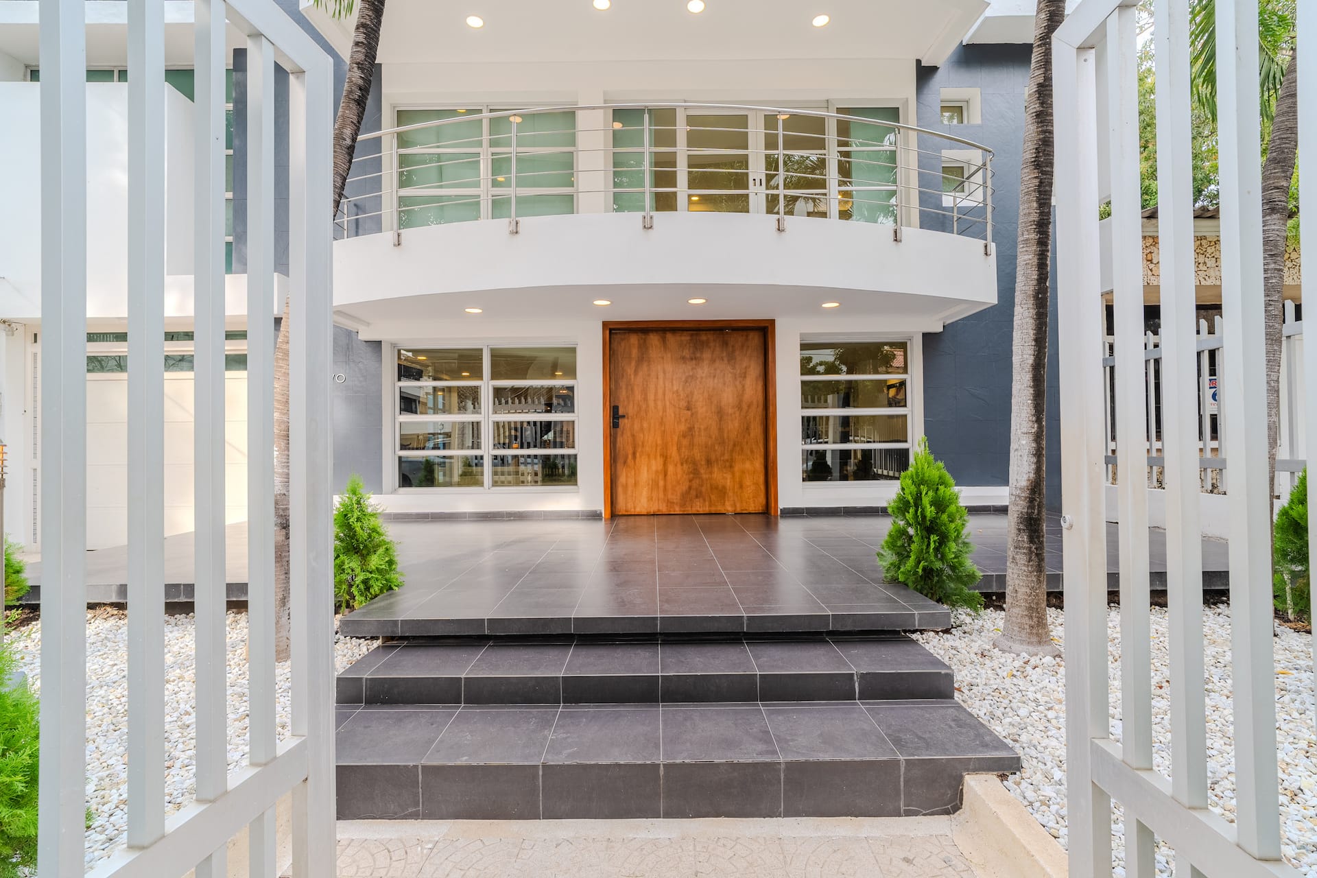 Encanto Mansion: 6BR Luxury Stay Near Walled City Full Photo 14