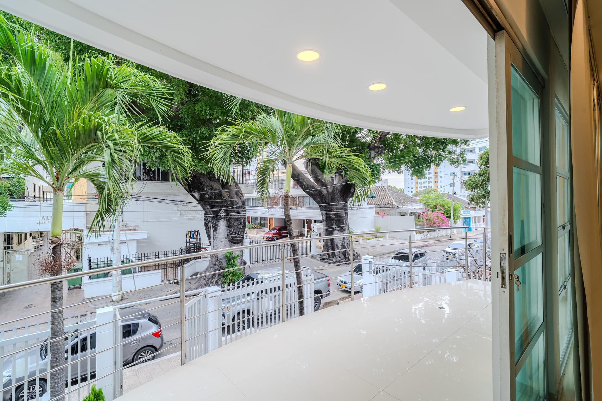 Encanto Mansion: 6BR Luxury Stay Near Walled City Full Photo 20