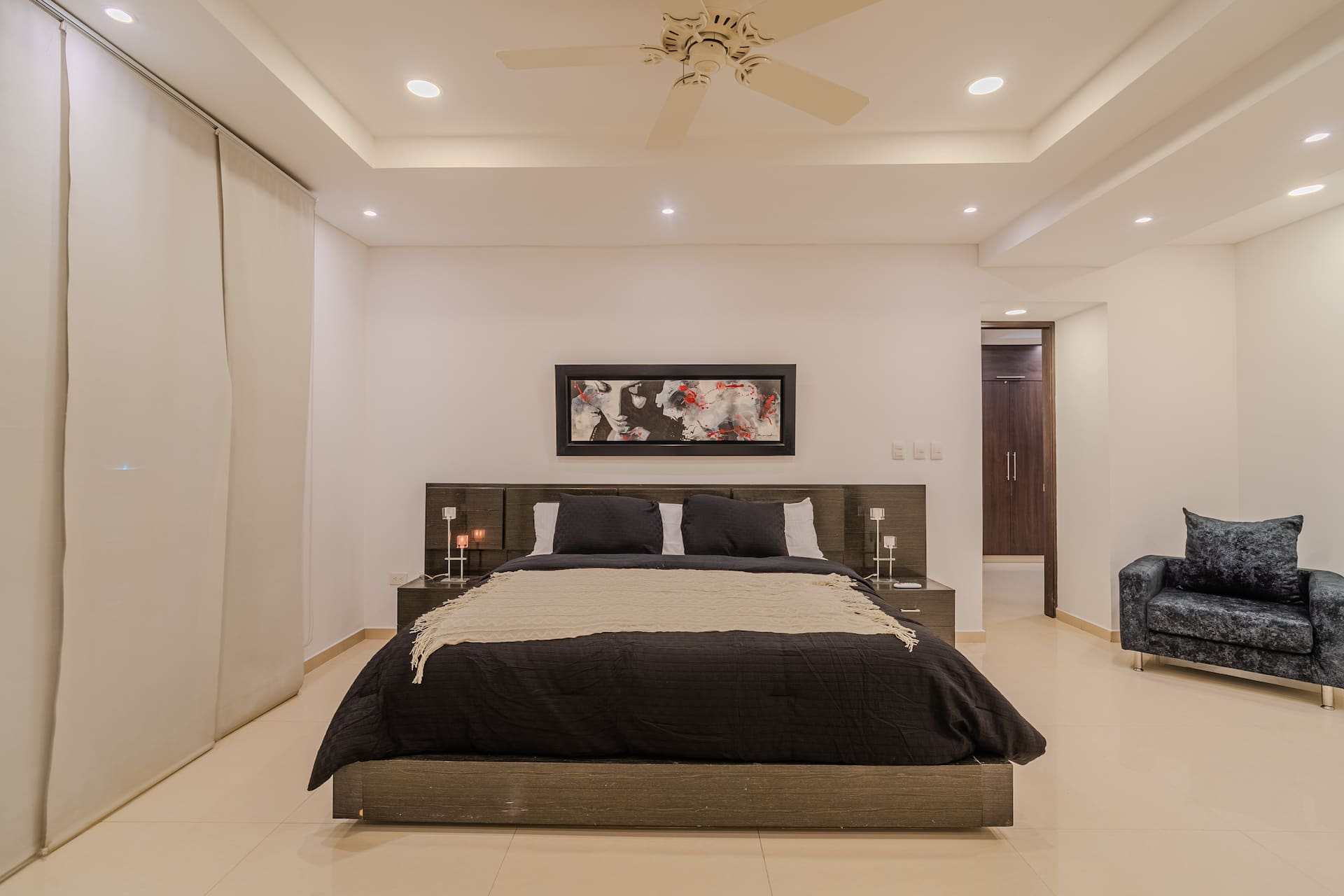 Encanto Mansion: 6BR Luxury Stay Near Walled City Full Photo 22