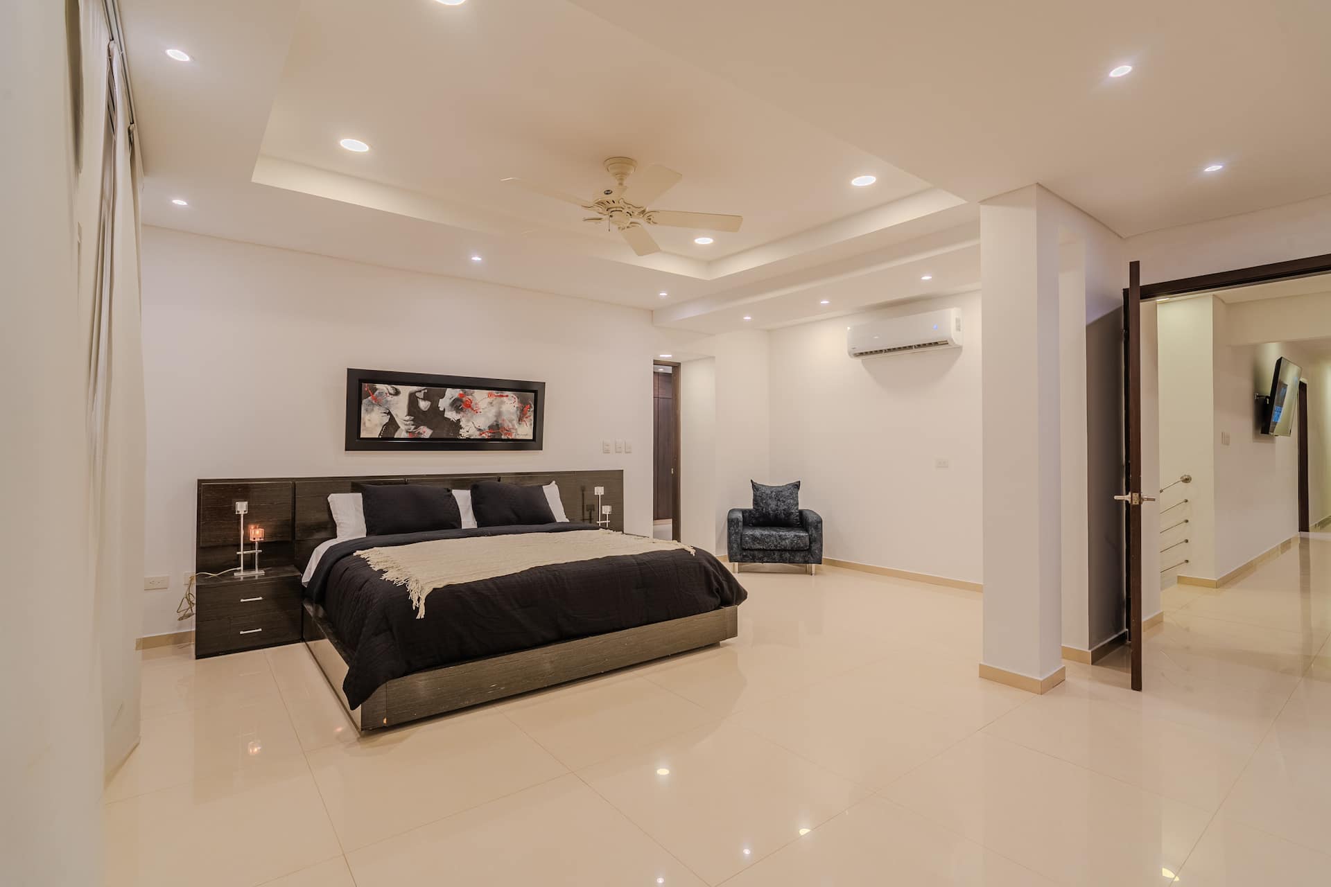 Encanto Mansion: 6BR Luxury Stay Near Walled City Full Photo 24