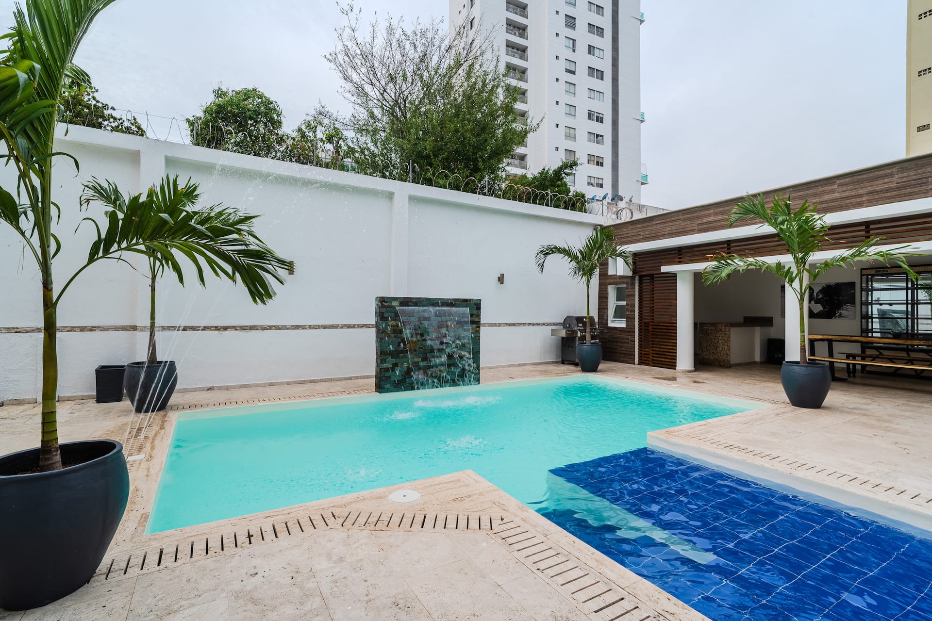 Encanto Mansion: 6BR Luxury Stay Near Walled City Full Photo 41