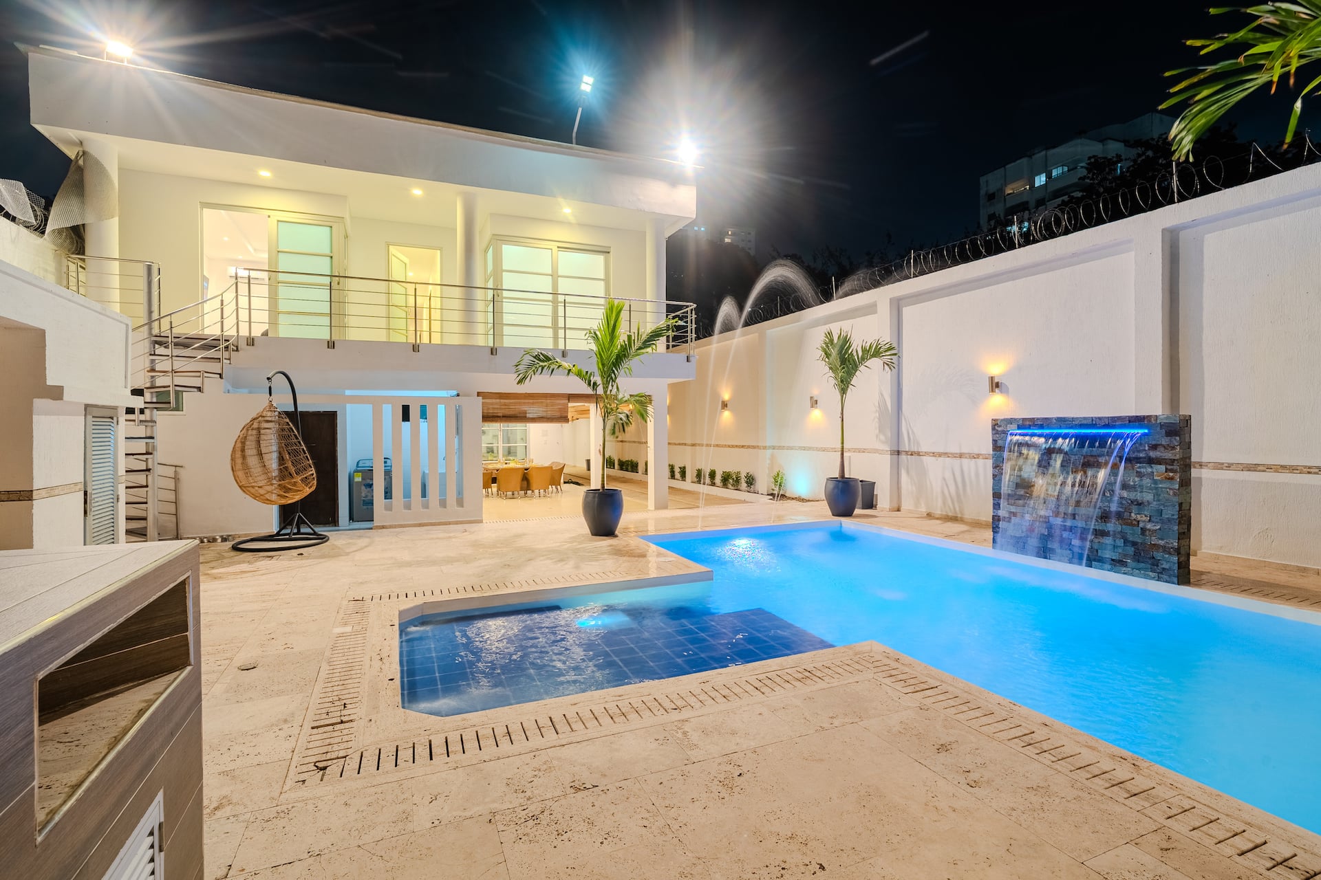 Encanto Mansion: 6BR Luxury Stay Near Walled City Full Photo 54