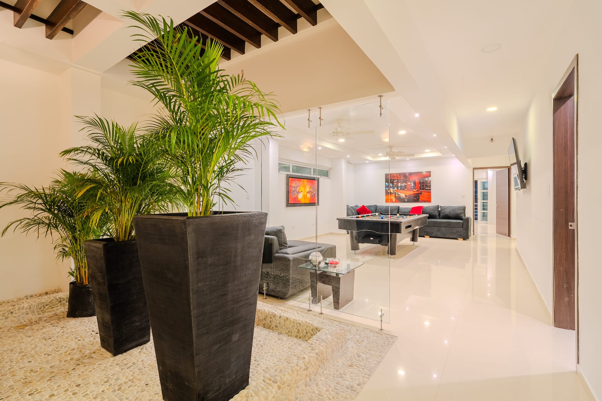 Encanto Mansion: 6BR Luxury Stay Near Walled City Full Photo 60