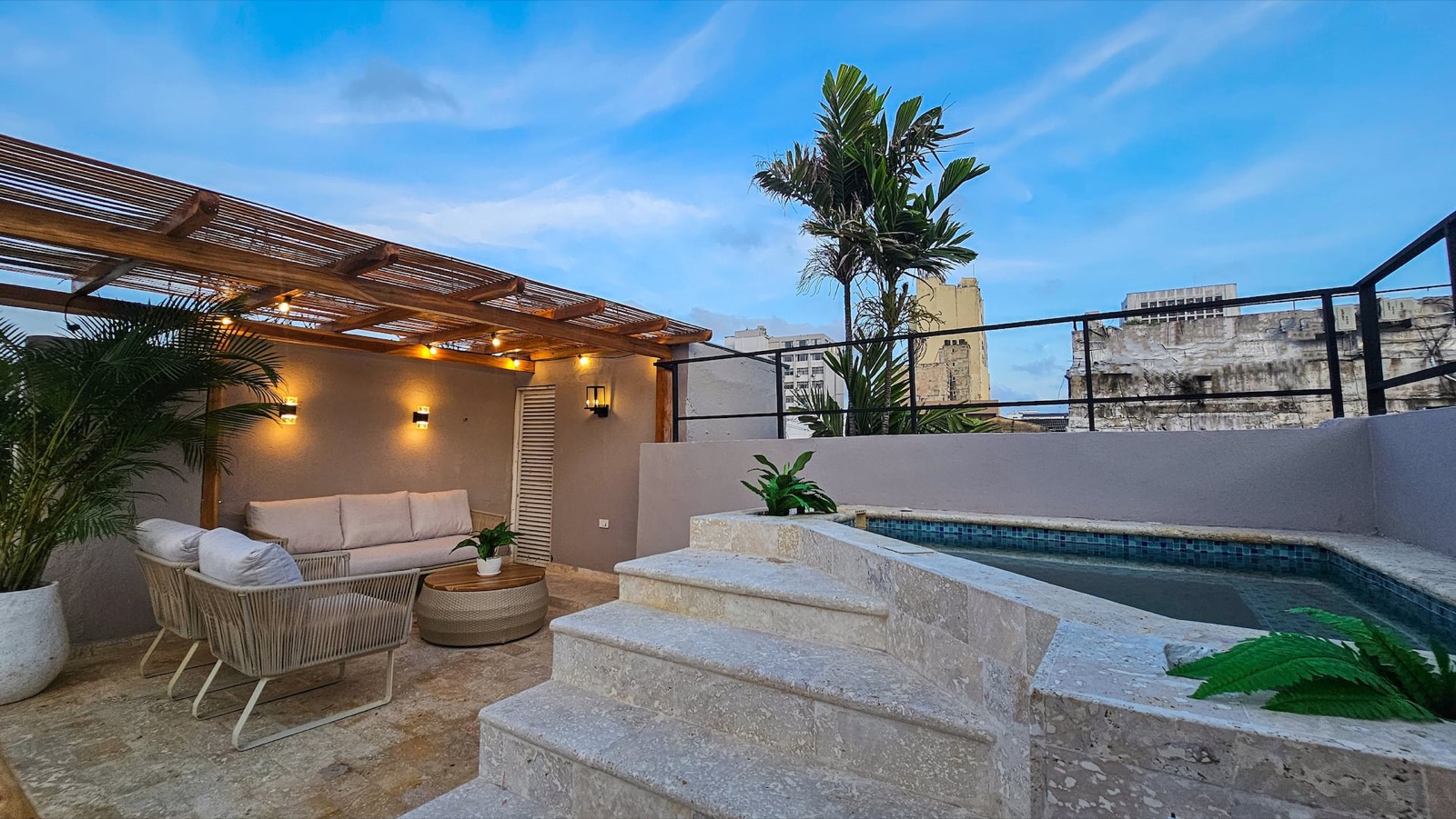 Luxury 4 Bed Old City Villa newly renovated 2024 Full Photo 11