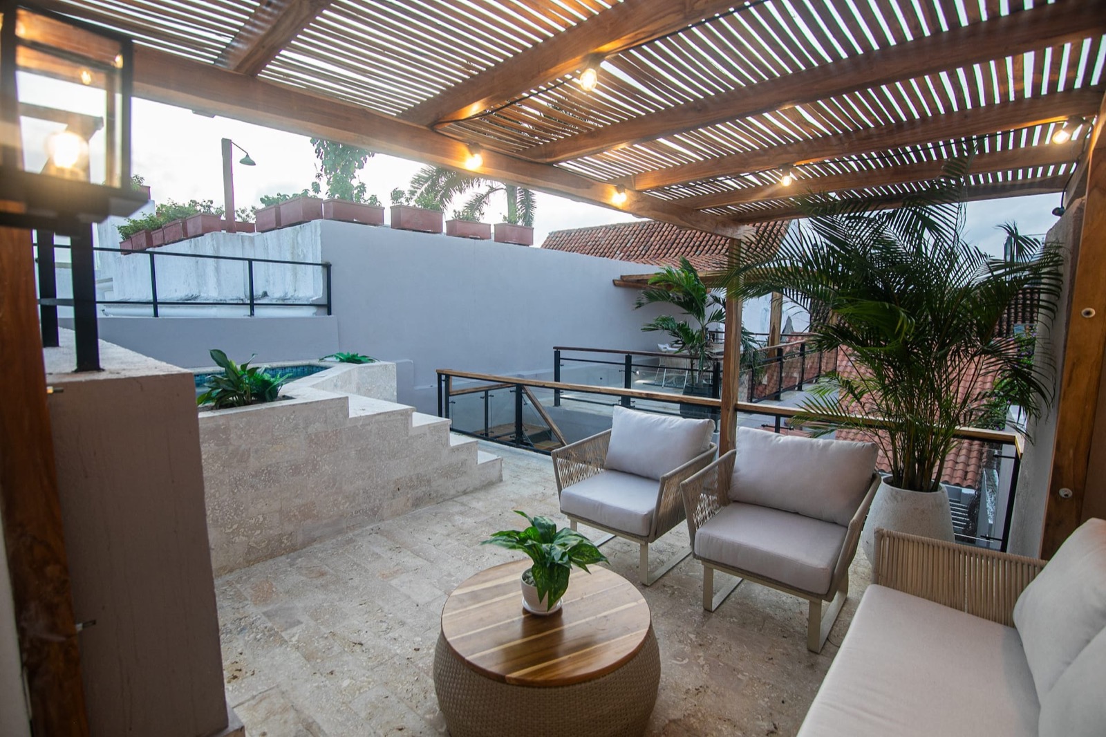 Luxury 4 Bed Old City Villa newly renovated 2024 Full Photo 16