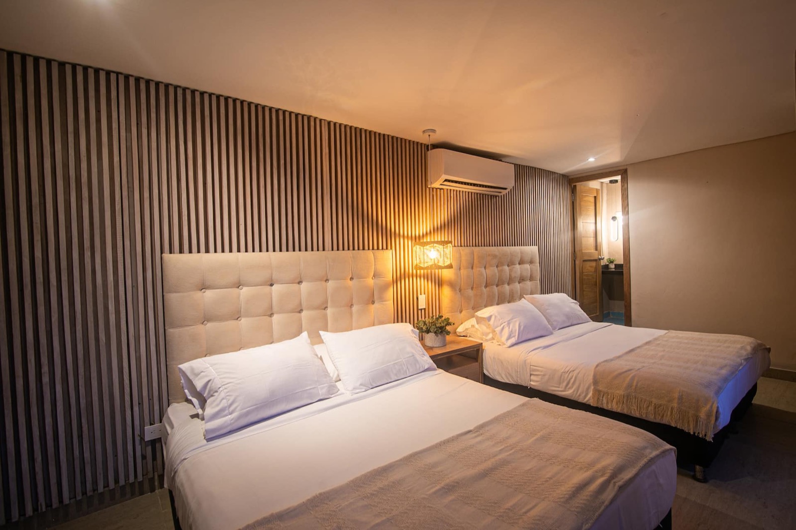 Luxury 4 Bed Old City Villa newly renovated 2024 Full Photo 24