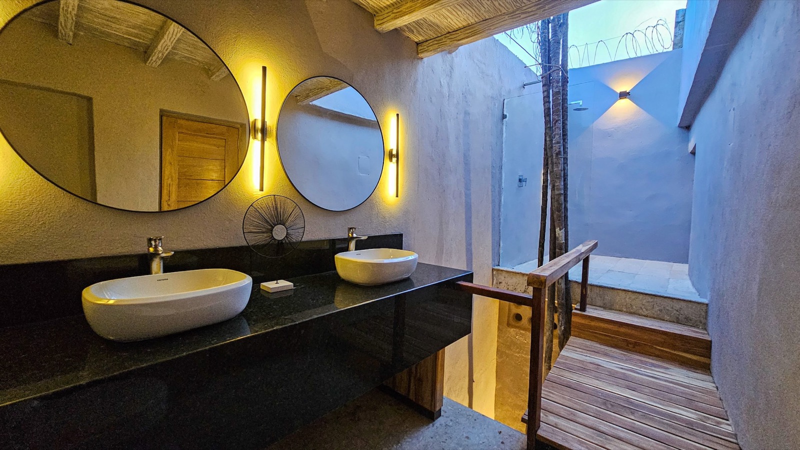 Luxury 4 Bed Old City Villa newly renovated 2024 Full Photo 29