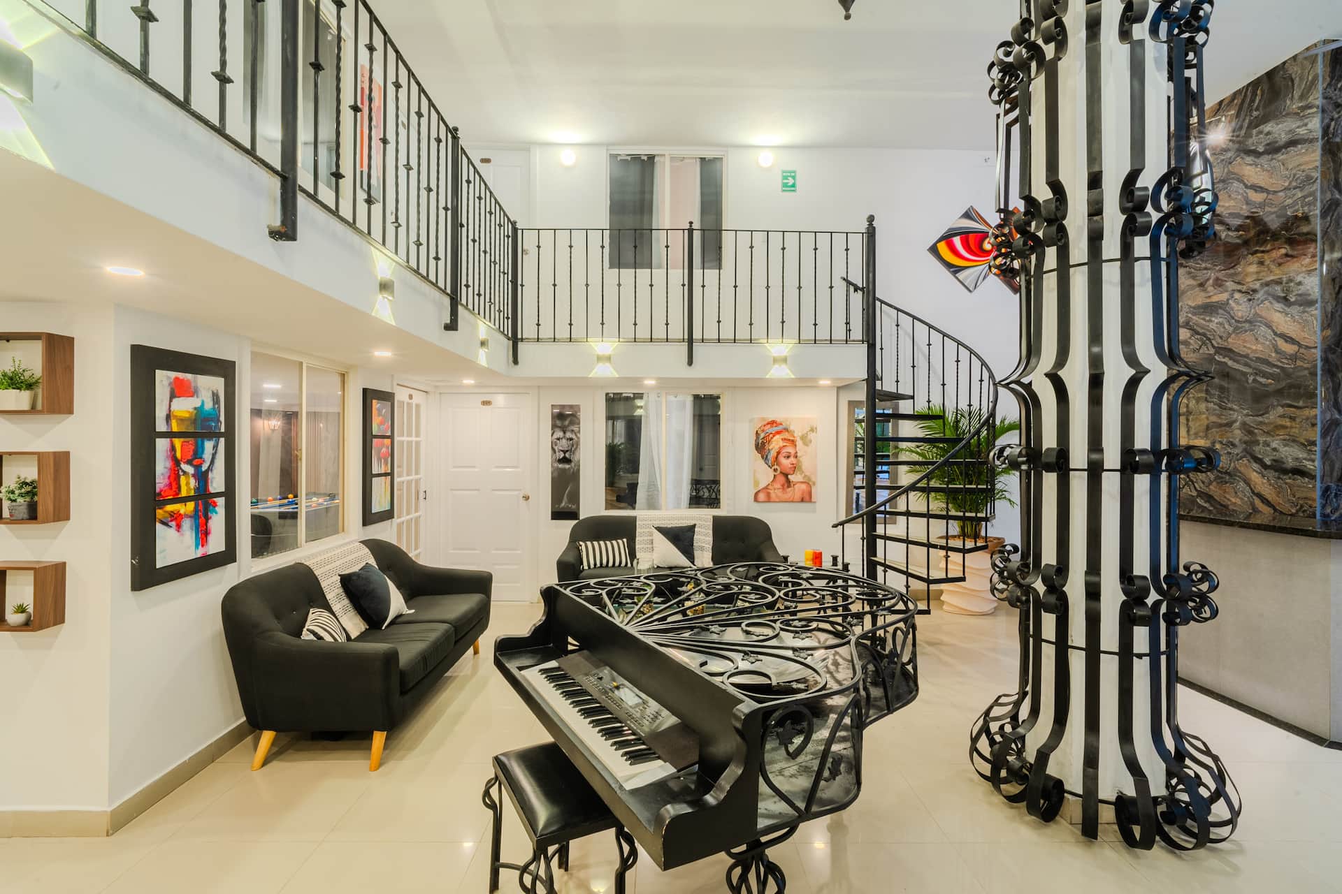 Walled City 9BR Luxury Casa - Jacuzzi & Pool Table Full Photo 7