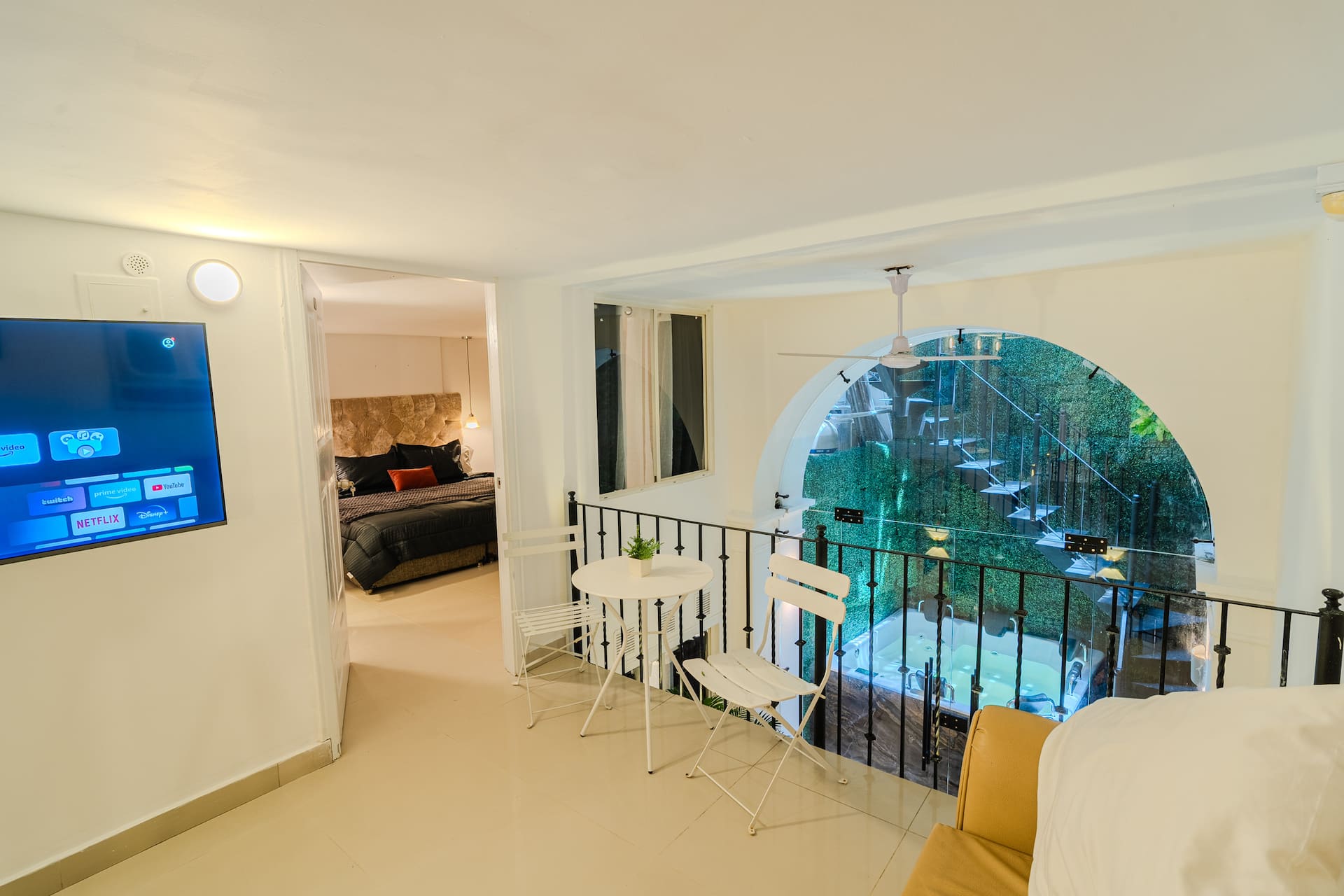 Walled City 9BR Luxury Casa - Jacuzzi & Pool Table Full Photo 18