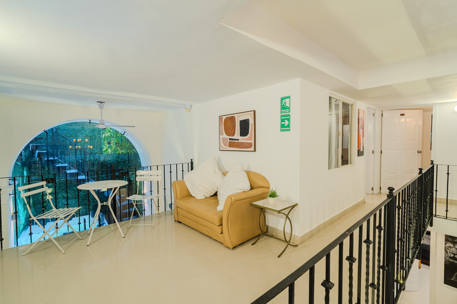 Walled City 9BR Luxury Casa - Jacuzzi & Pool Table Full Photo 21