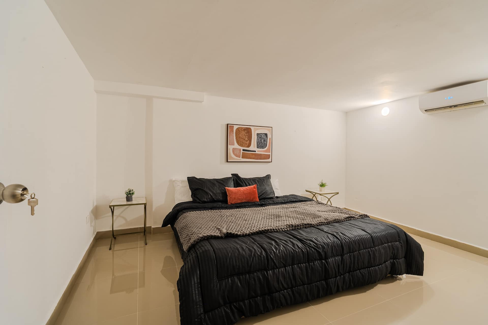 Walled City 9BR Luxury Casa - Jacuzzi & Pool Table Full Photo 25