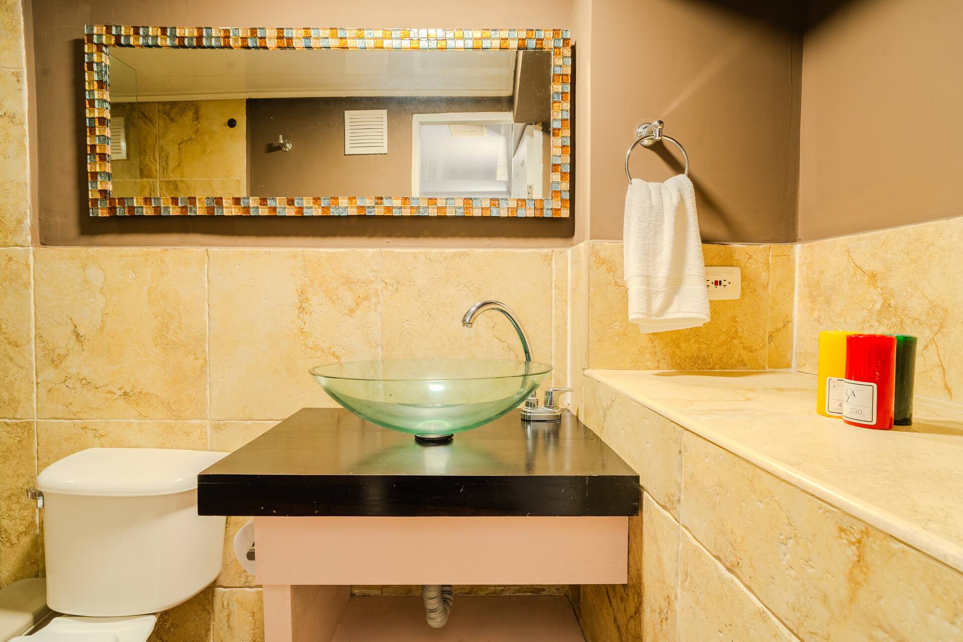 Walled City 9BR Luxury Casa - Jacuzzi & Pool Table Full Photo 38