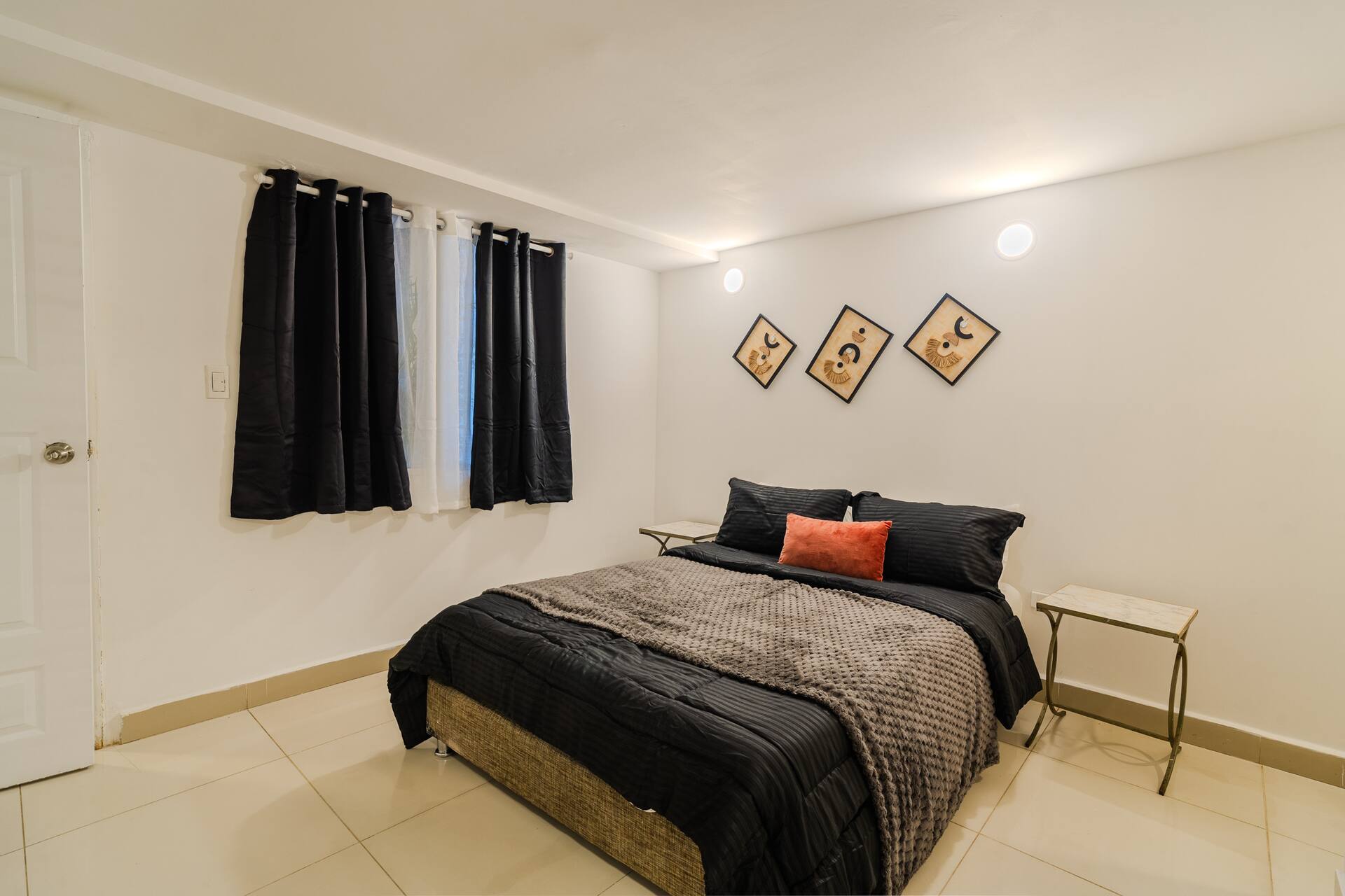 Walled City 9BR Luxury Casa - Jacuzzi & Pool Table Full Photo 39
