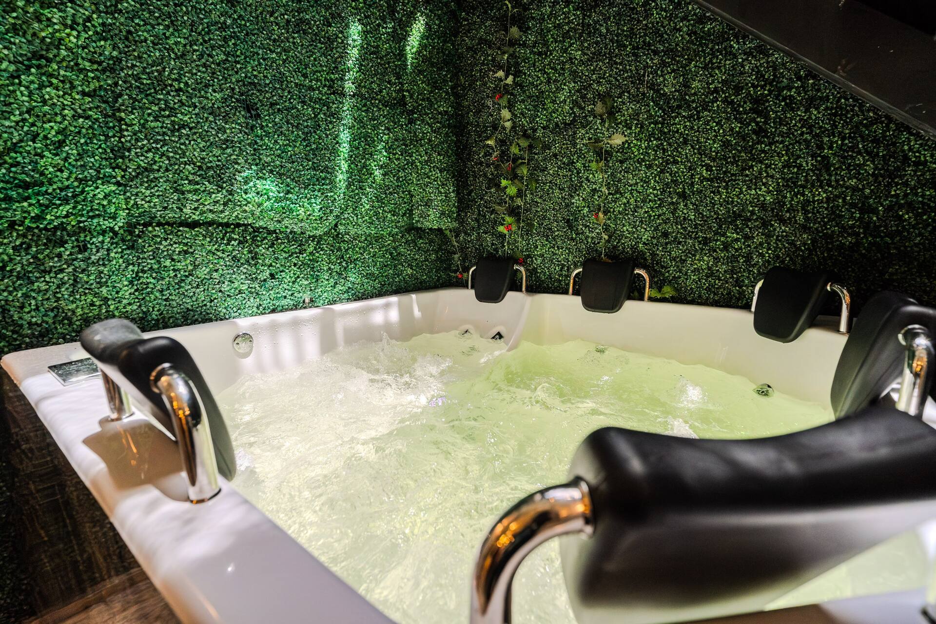 Walled City 9BR Luxury Casa - Jacuzzi & Pool Table Full Photo 53